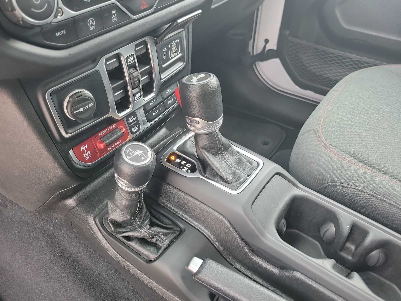 Thumbnail: 2024 Jeep Wrangler - 17