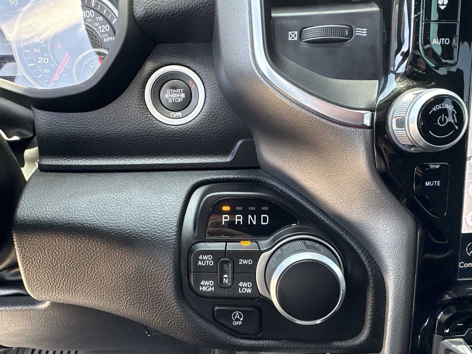 Thumbnail: 2024 RAM 1500 - 21