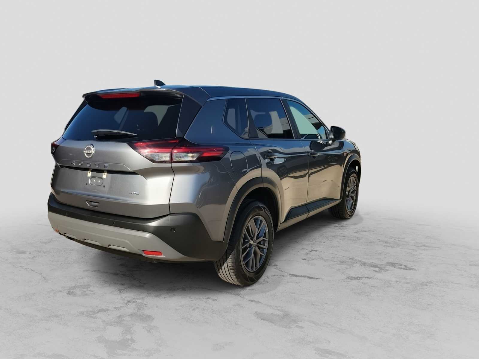 Thumbnail: 2023 Nissan Rogue - 8