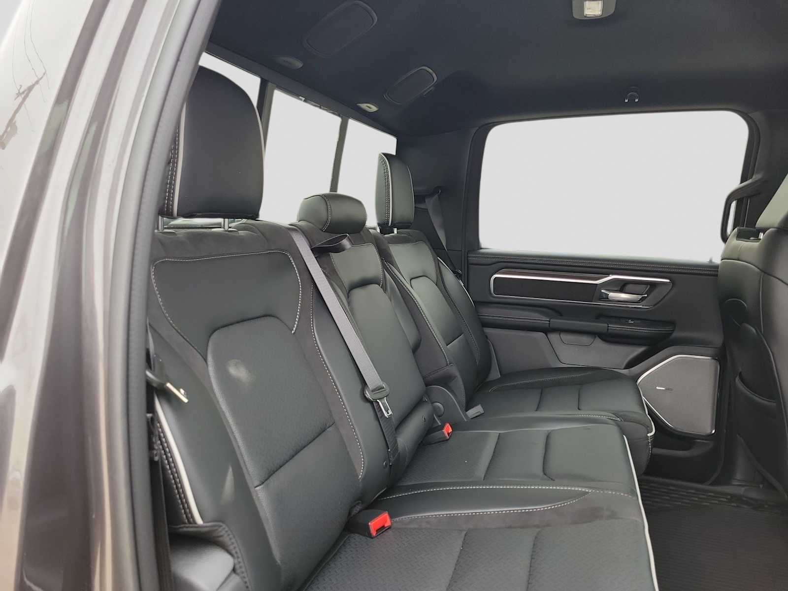 Thumbnail: 2026 RAM 1500 - 17