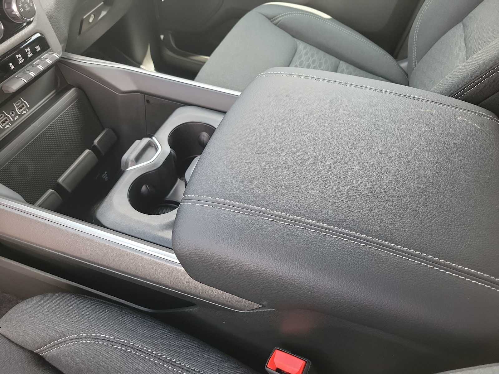 Thumbnail: 2025 RAM 1500 - 16