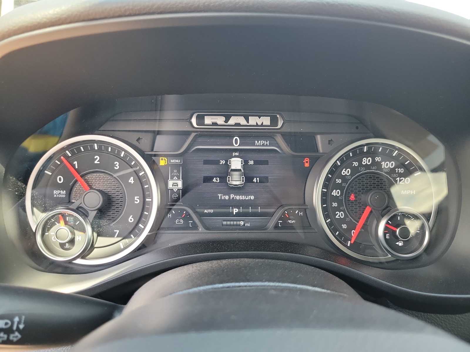 Thumbnail: 2025 RAM 1500 - 18
