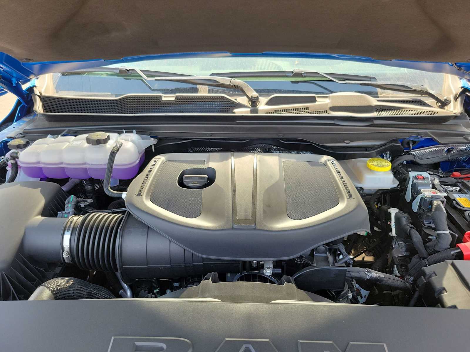 Thumbnail: 2025 RAM 1500 - 9