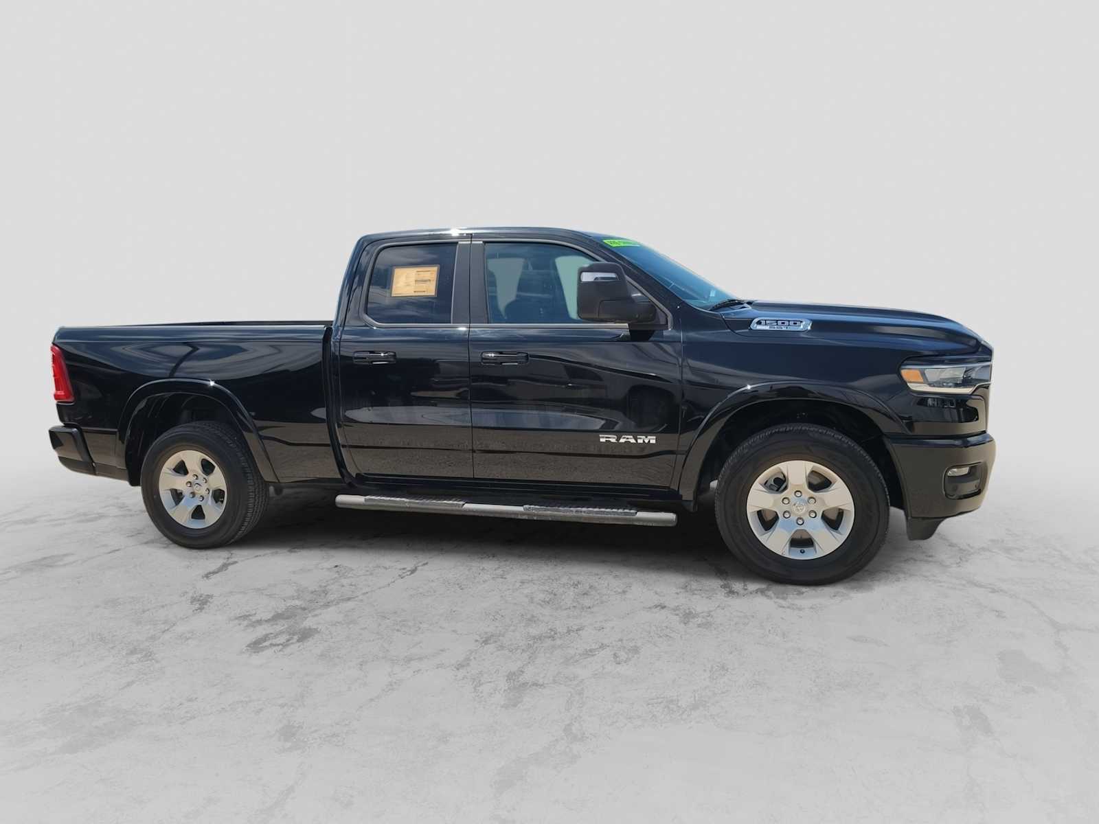Thumbnail: 2025 RAM 1500 - 9