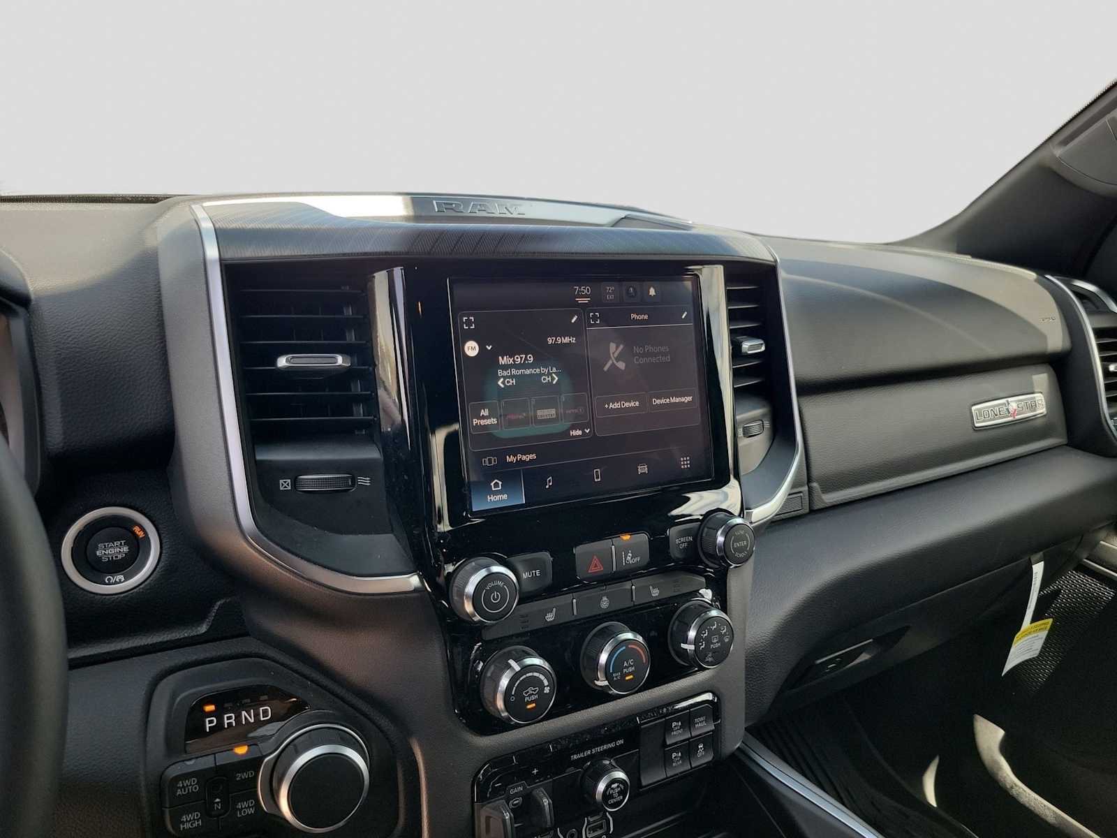 Thumbnail: 2025 RAM 1500 - 25
