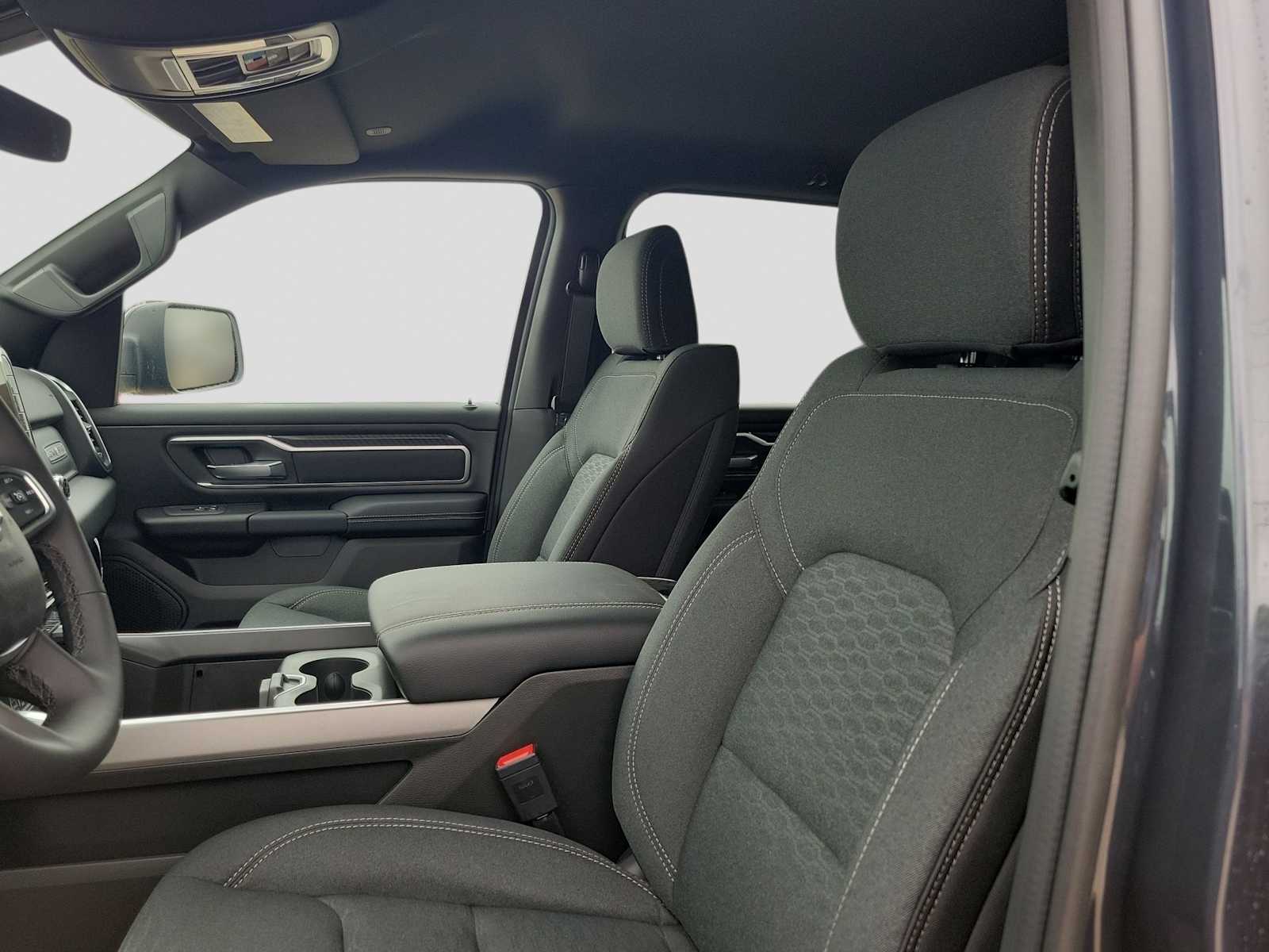 Thumbnail: 2026 RAM 1500 - 15