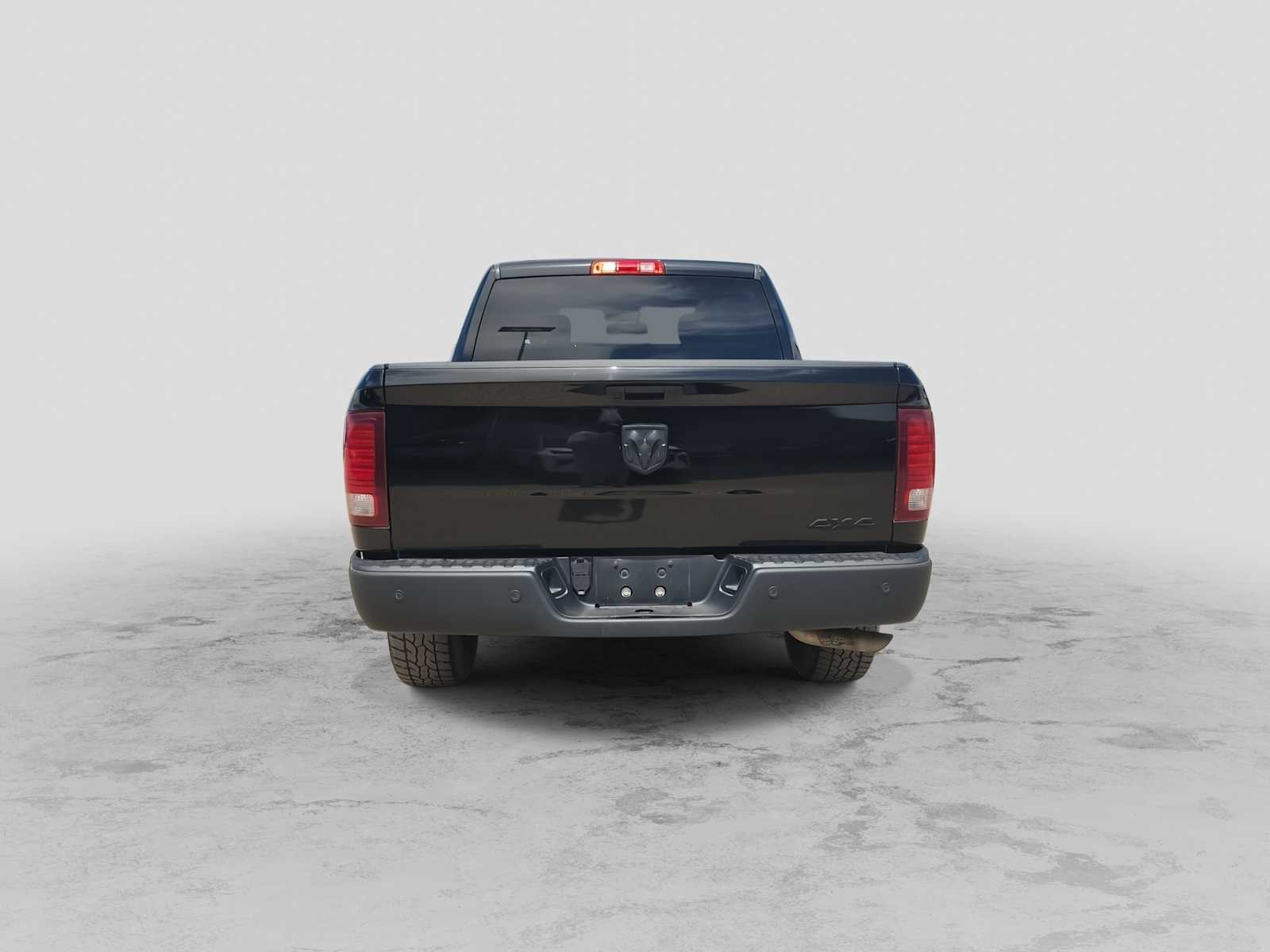 Thumbnail: 2024 RAM 1500 Classic - 7