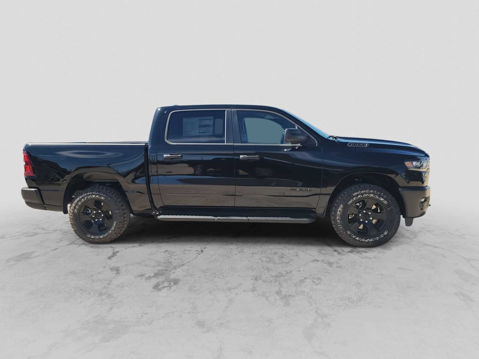 Thumbnail: 2026 RAM 1500 - 9