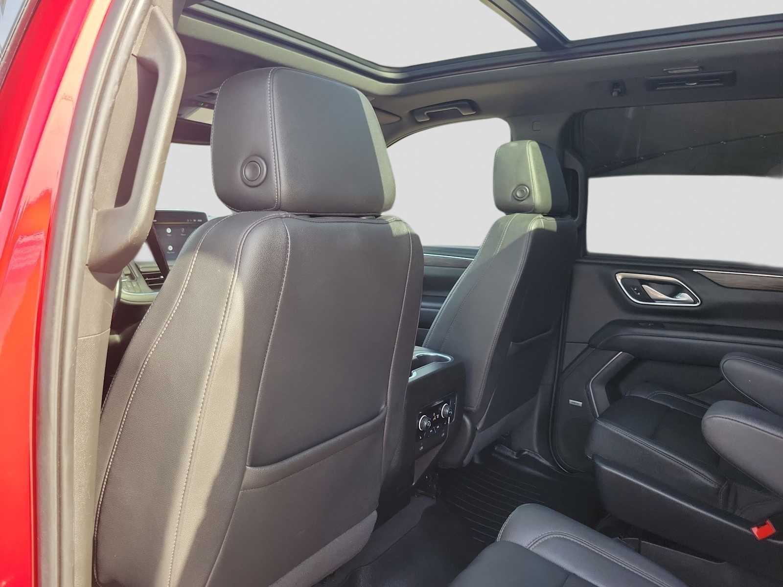 Thumbnail: 2022 Chevrolet Tahoe - 17