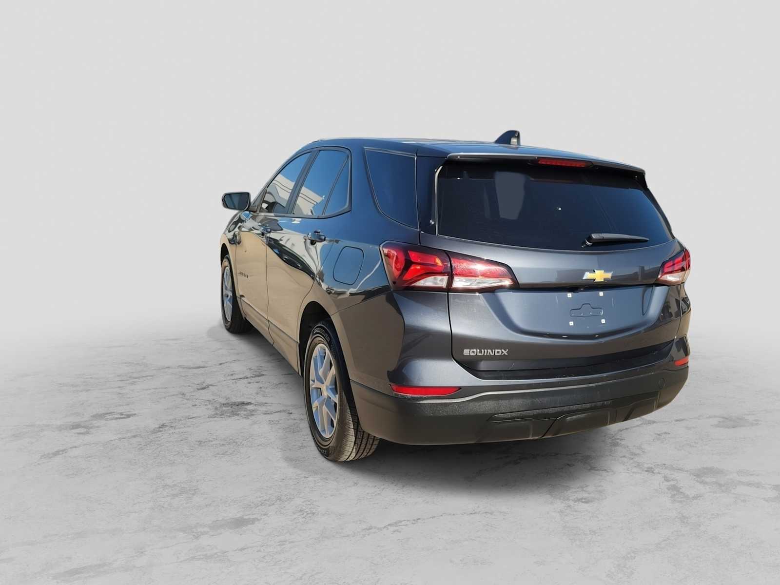 Thumbnail: 2022 Chevrolet Equinox - 6