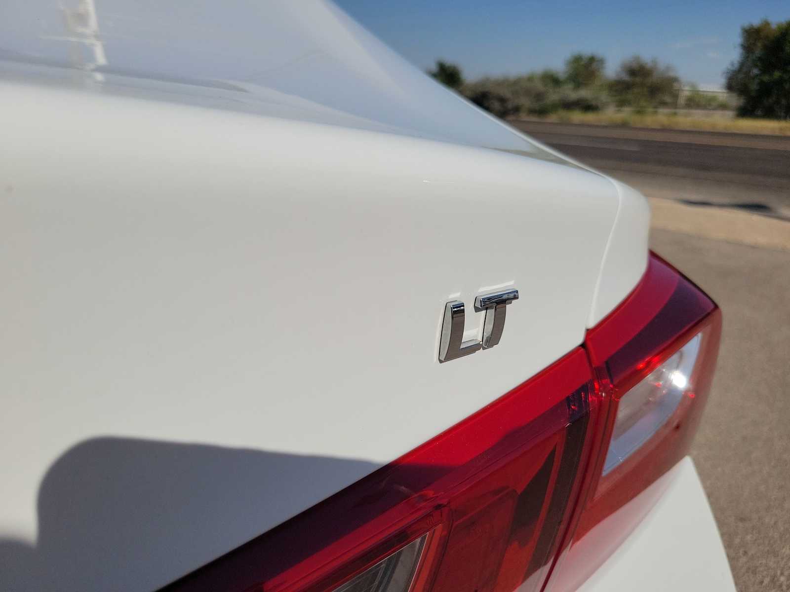 Thumbnail: 2023 Chevrolet Malibu - 7