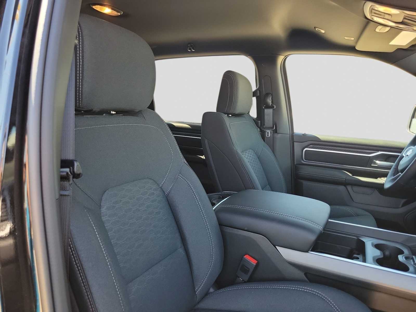 Thumbnail: 2026 RAM 1500 - 18