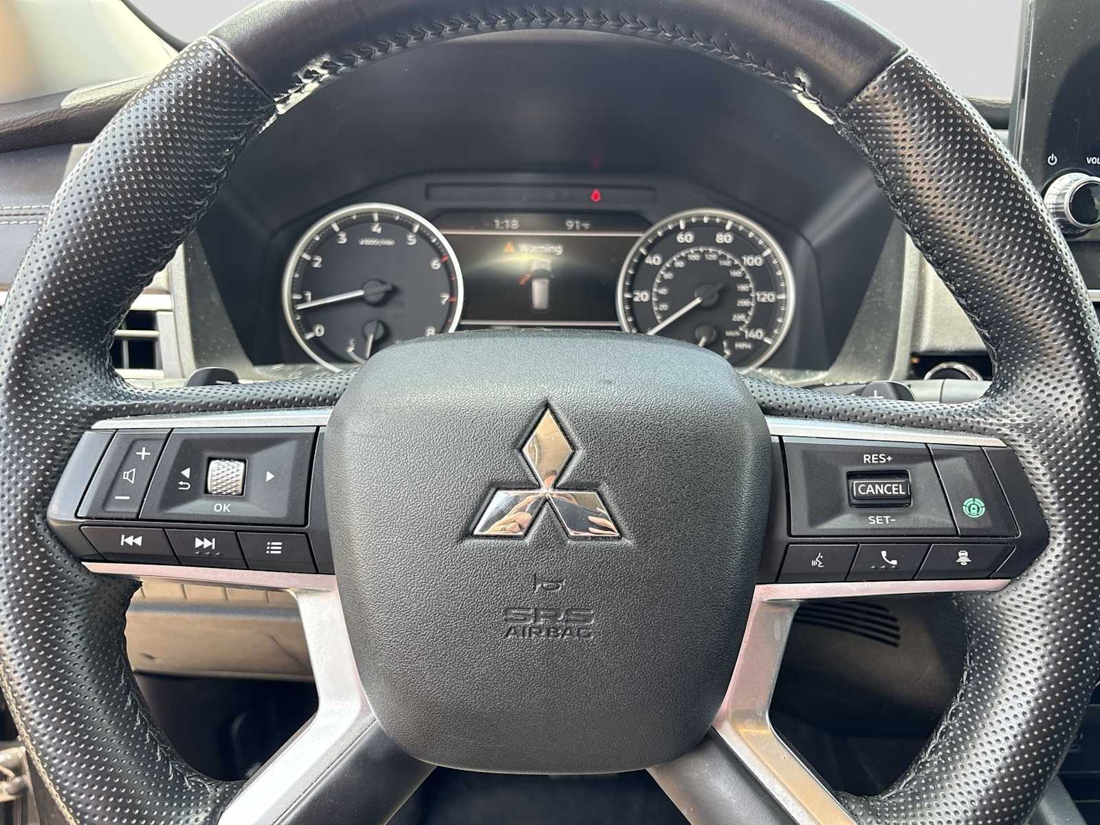 Thumbnail: 2024 Mitsubishi Outlander - 19
