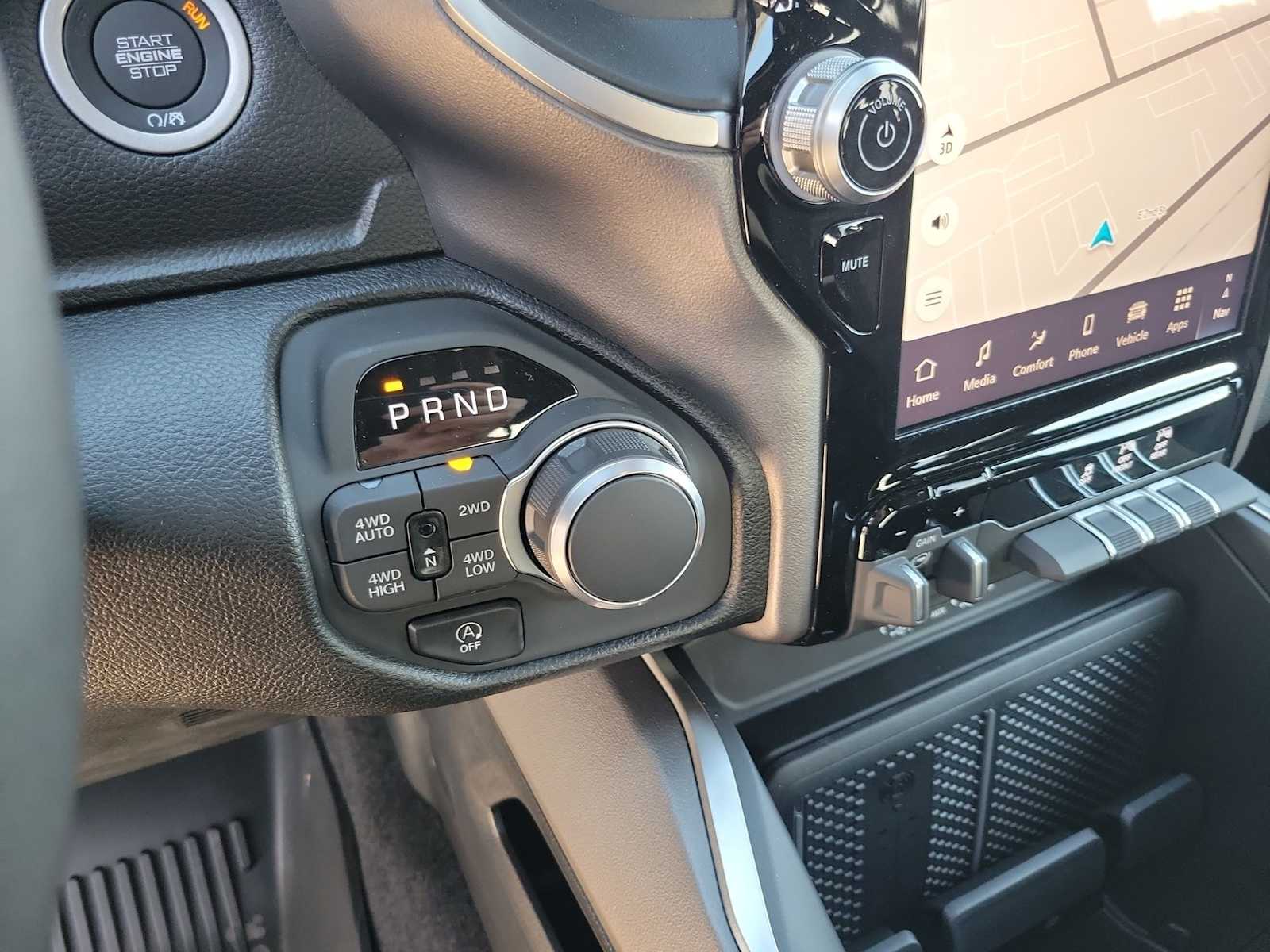 Thumbnail: 2026 RAM 1500 - 13