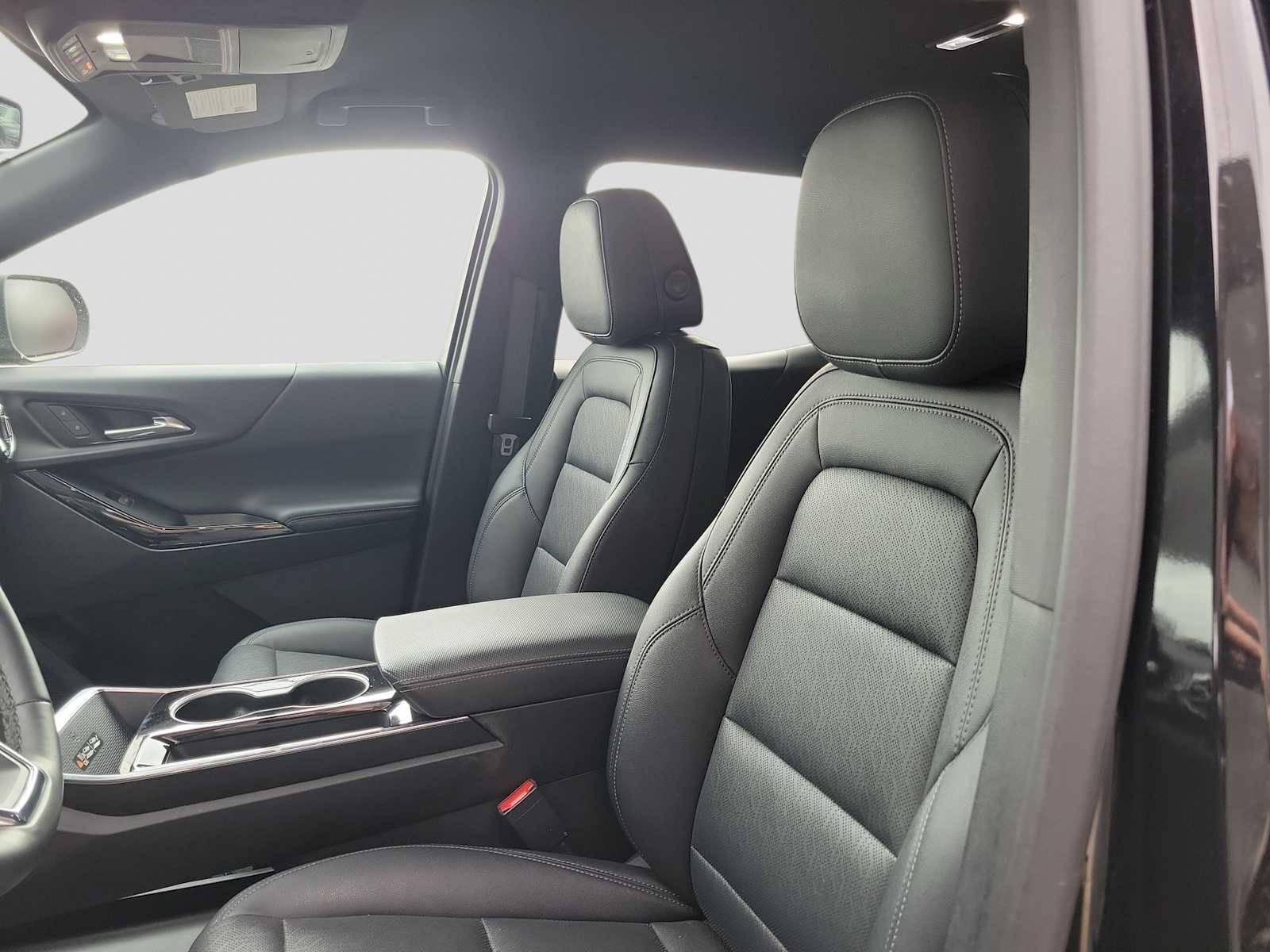 Thumbnail: 2025 Chevrolet Equinox - 7