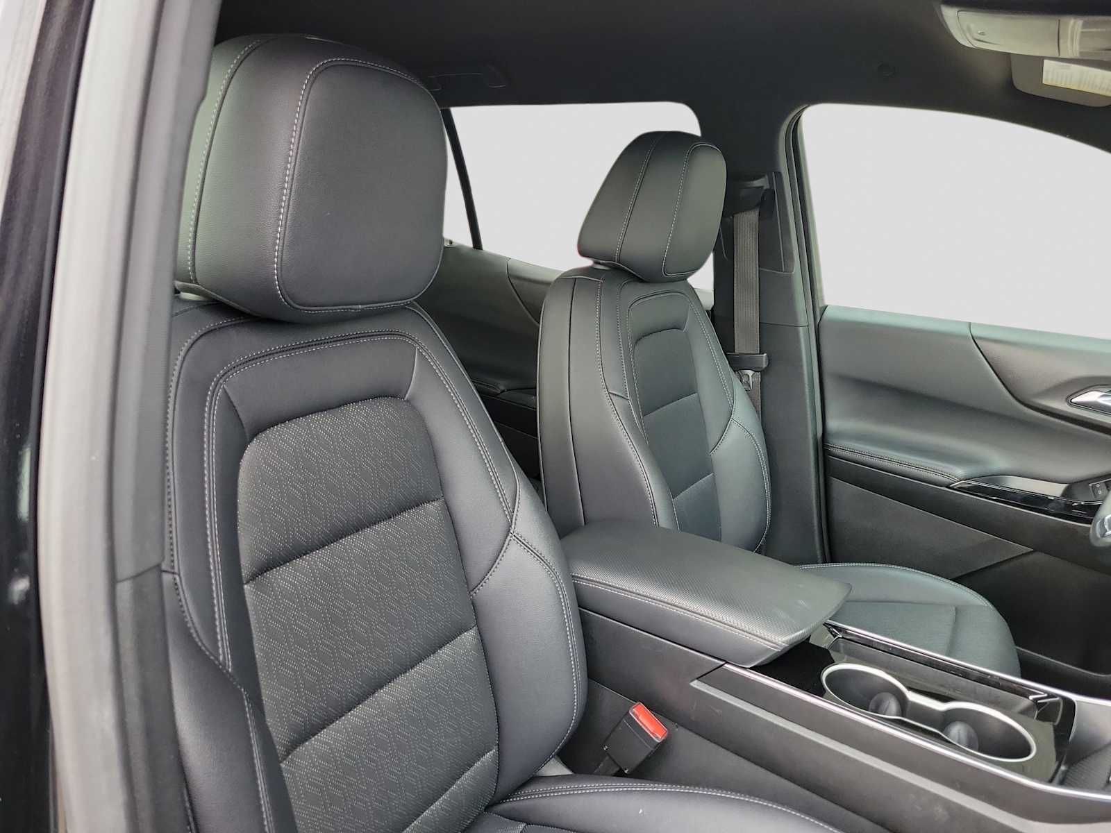 Thumbnail: 2025 Chevrolet Equinox - 10