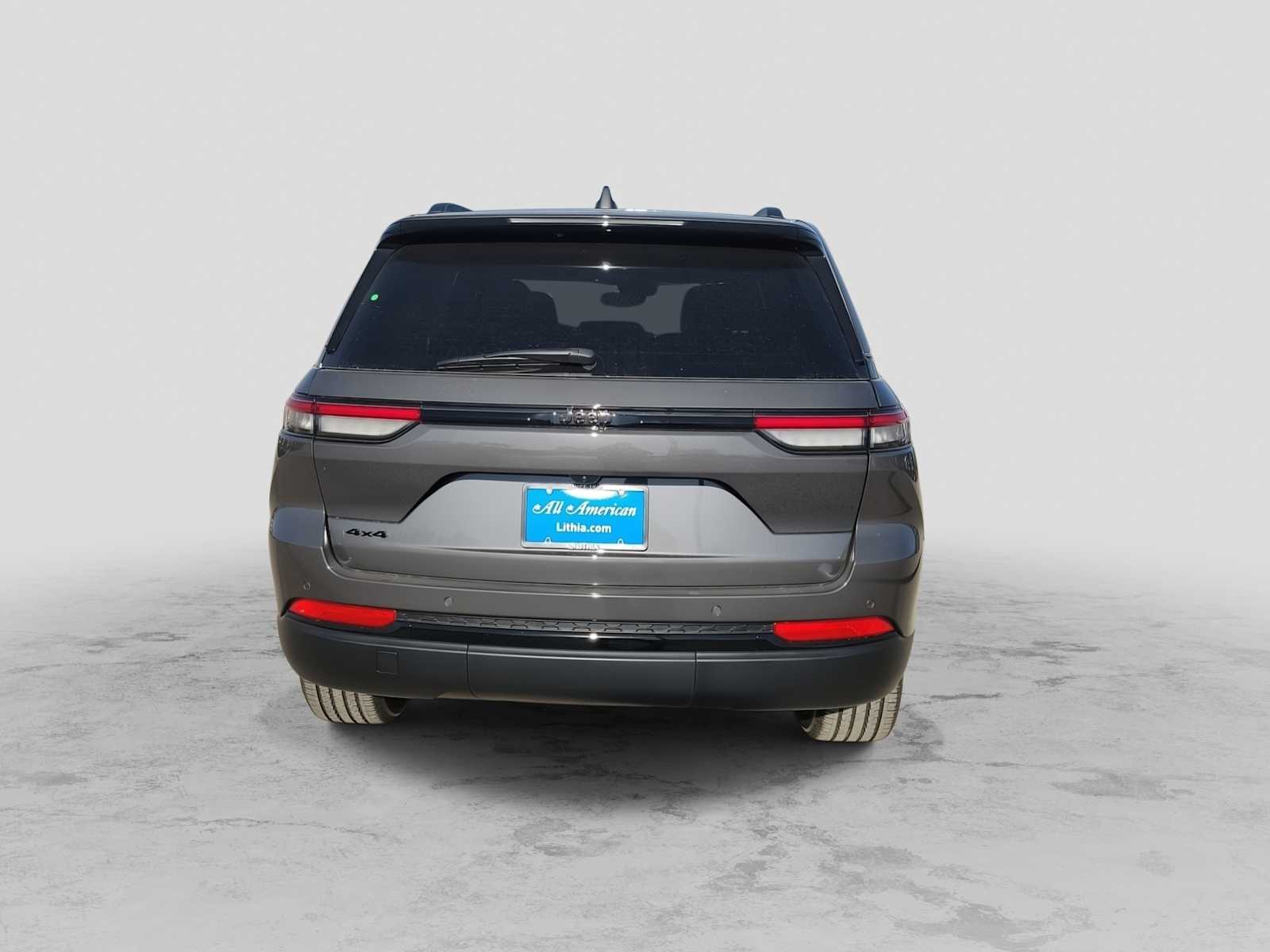 Thumbnail: 2025 Jeep Grand Cherokee - 5