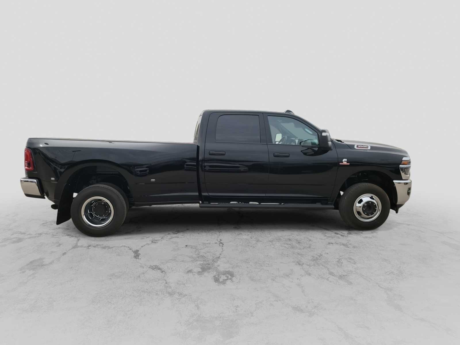 Thumbnail: 2026 RAM 3500 - 9