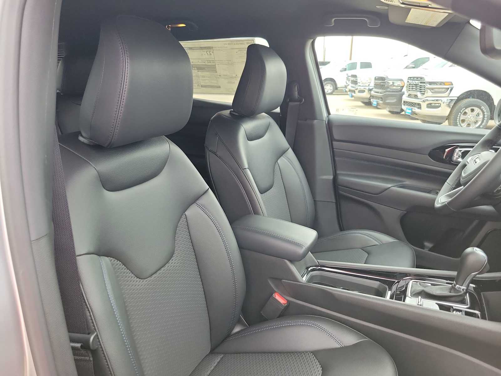 2025 Jeep Compass Latitude 14