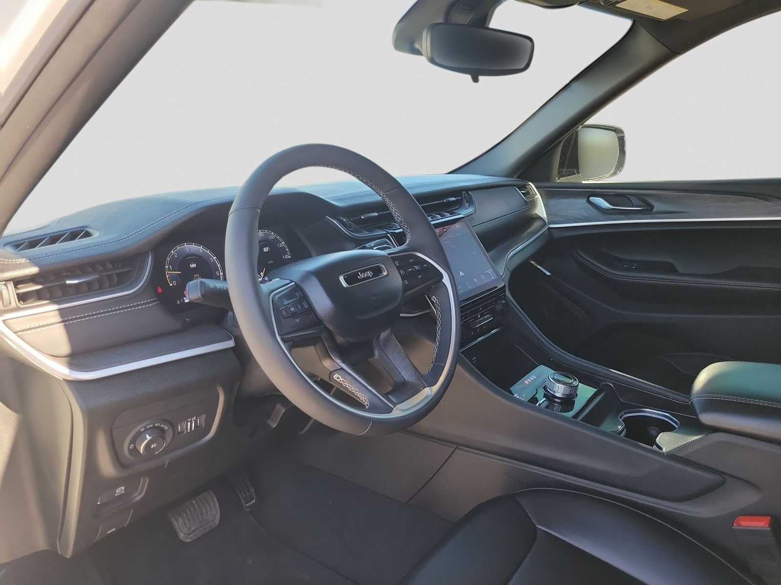 Thumbnail: 2024 Jeep Grand Cherokee - 2