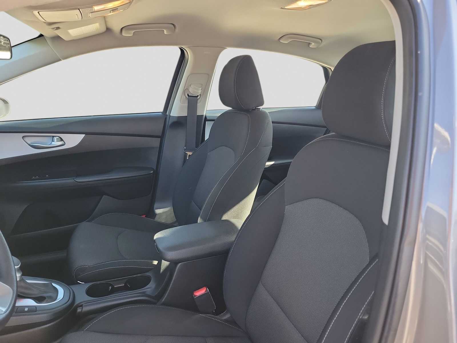 Thumbnail: 2024 Kia Forte - 15
