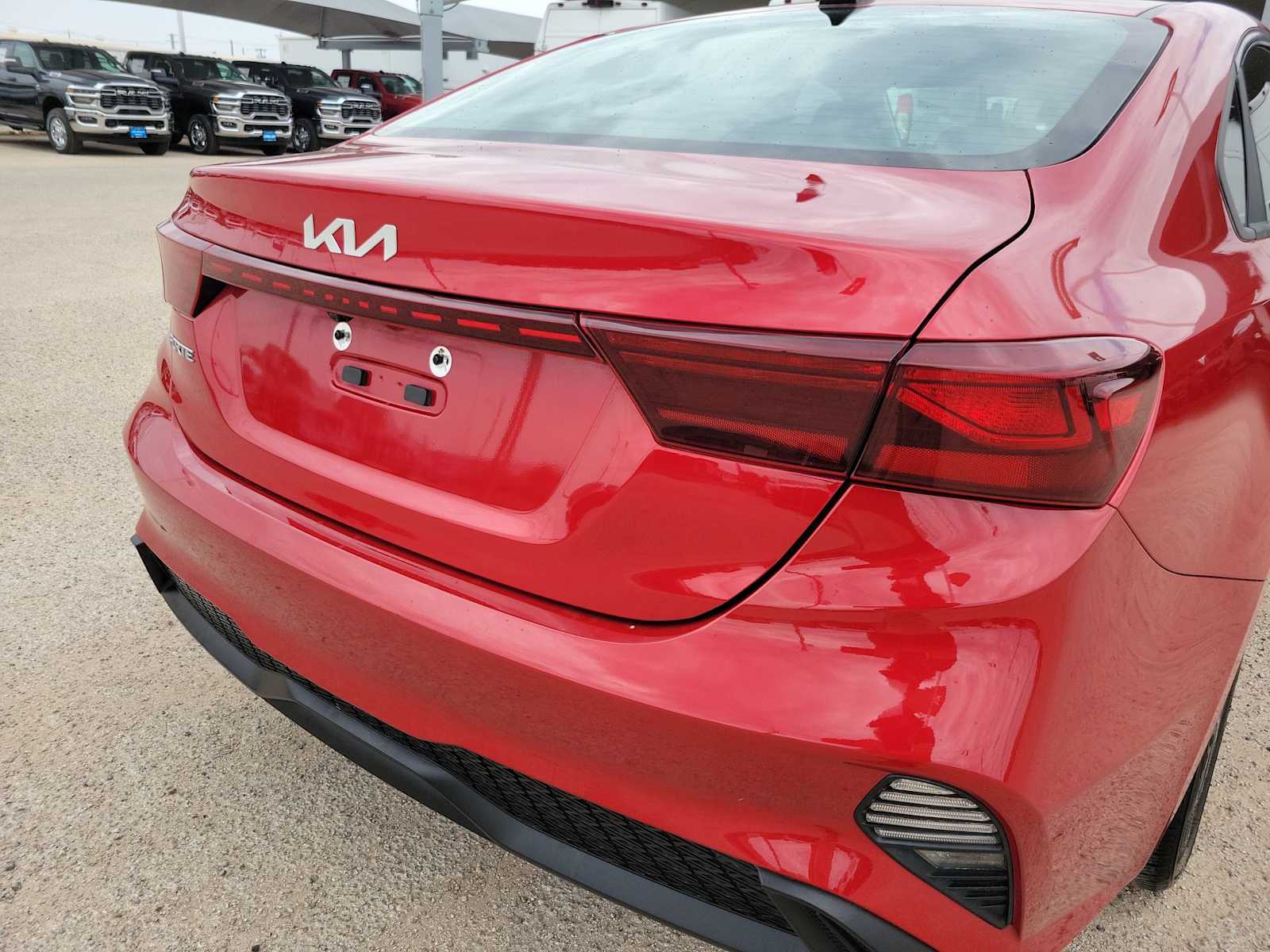 Thumbnail: 2023 Kia Forte - 19