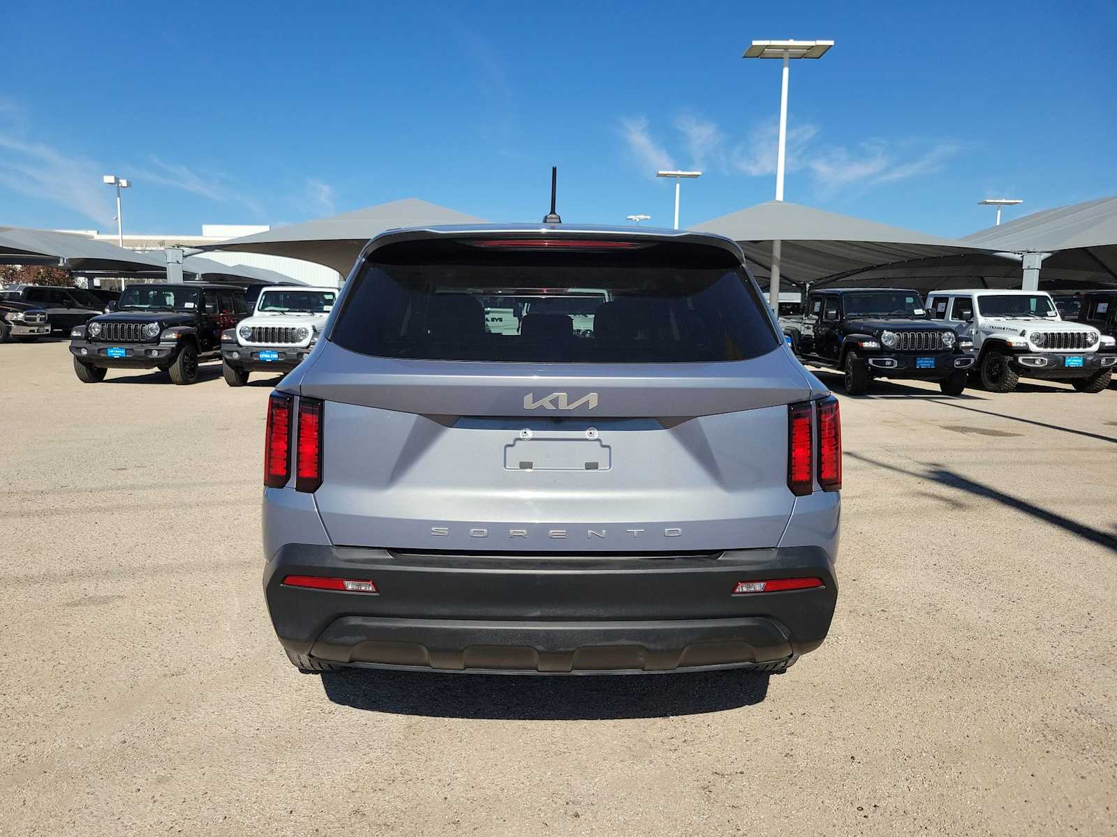 Thumbnail: 2022 Kia Sorento - 5