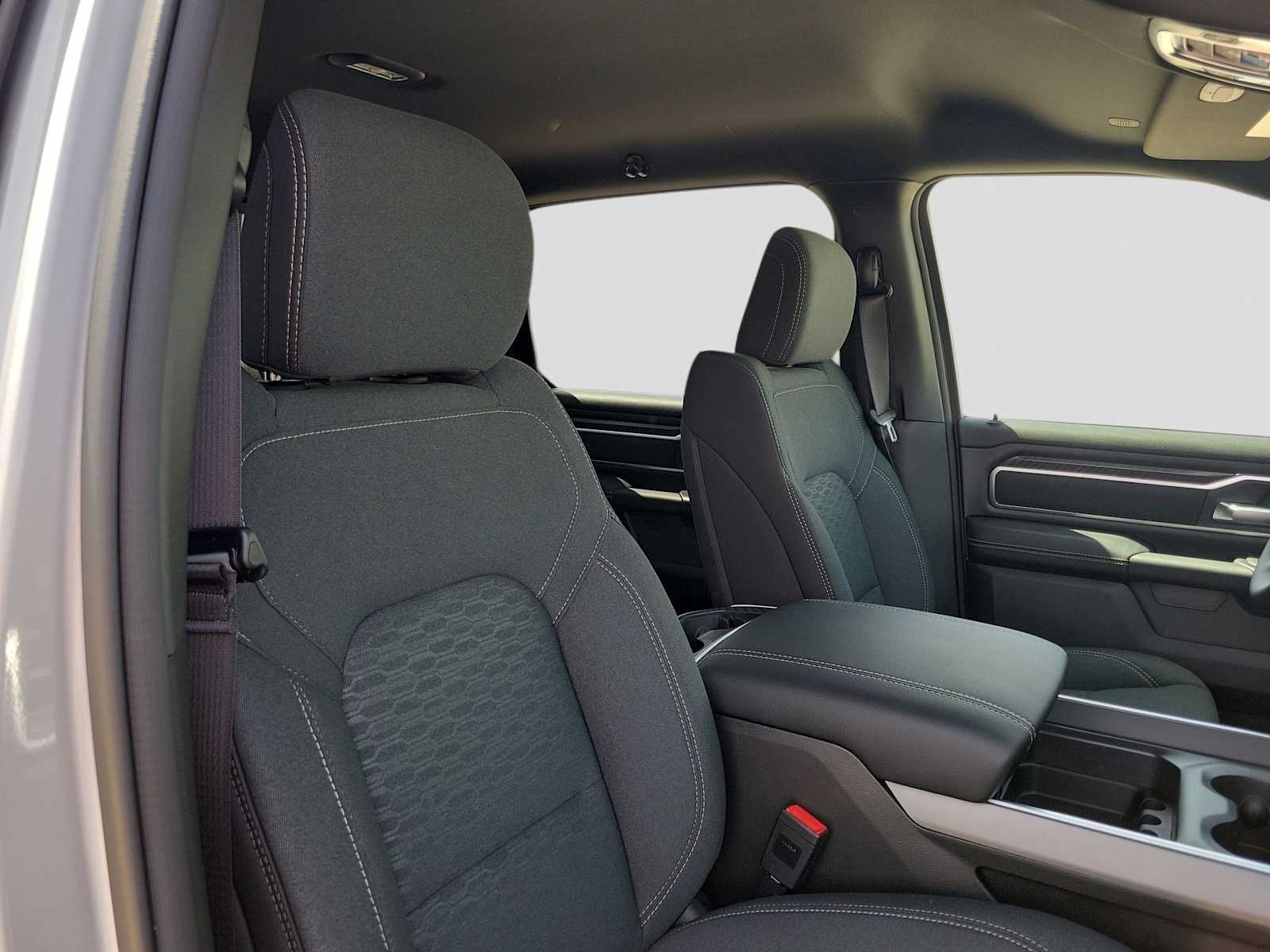 Thumbnail: 2026 RAM 1500 - 18