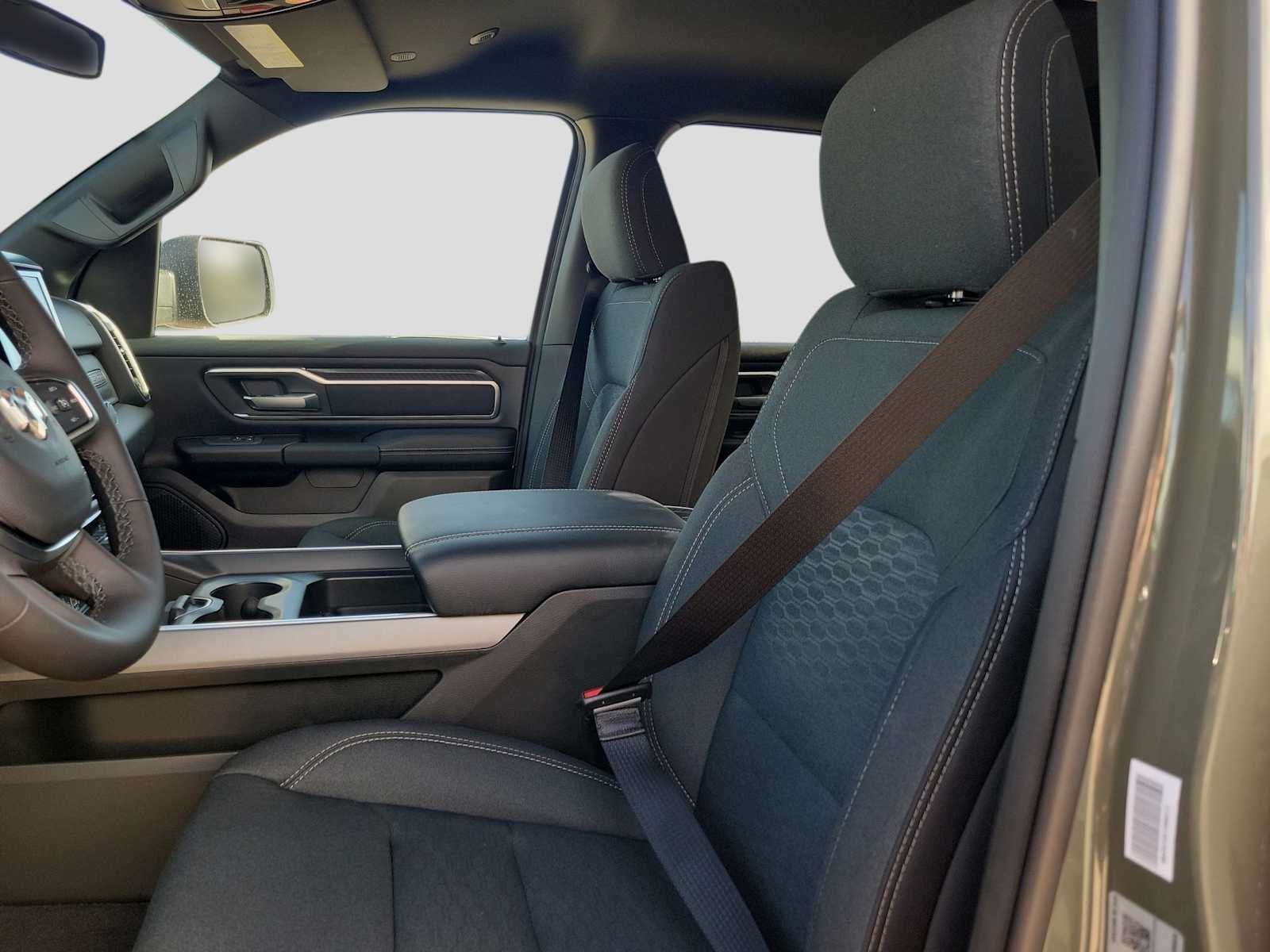 Thumbnail: 2026 RAM 1500 - 7