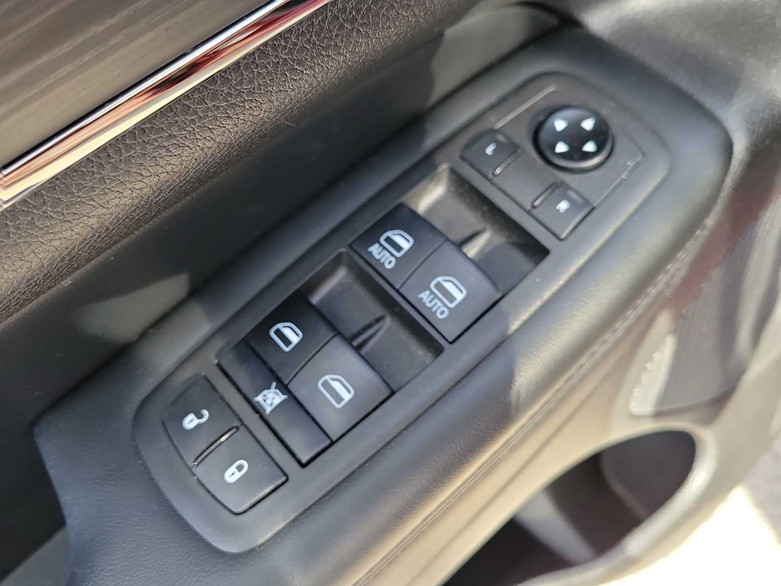 Thumbnail: 2021 Jeep Grand Cherokee - 9