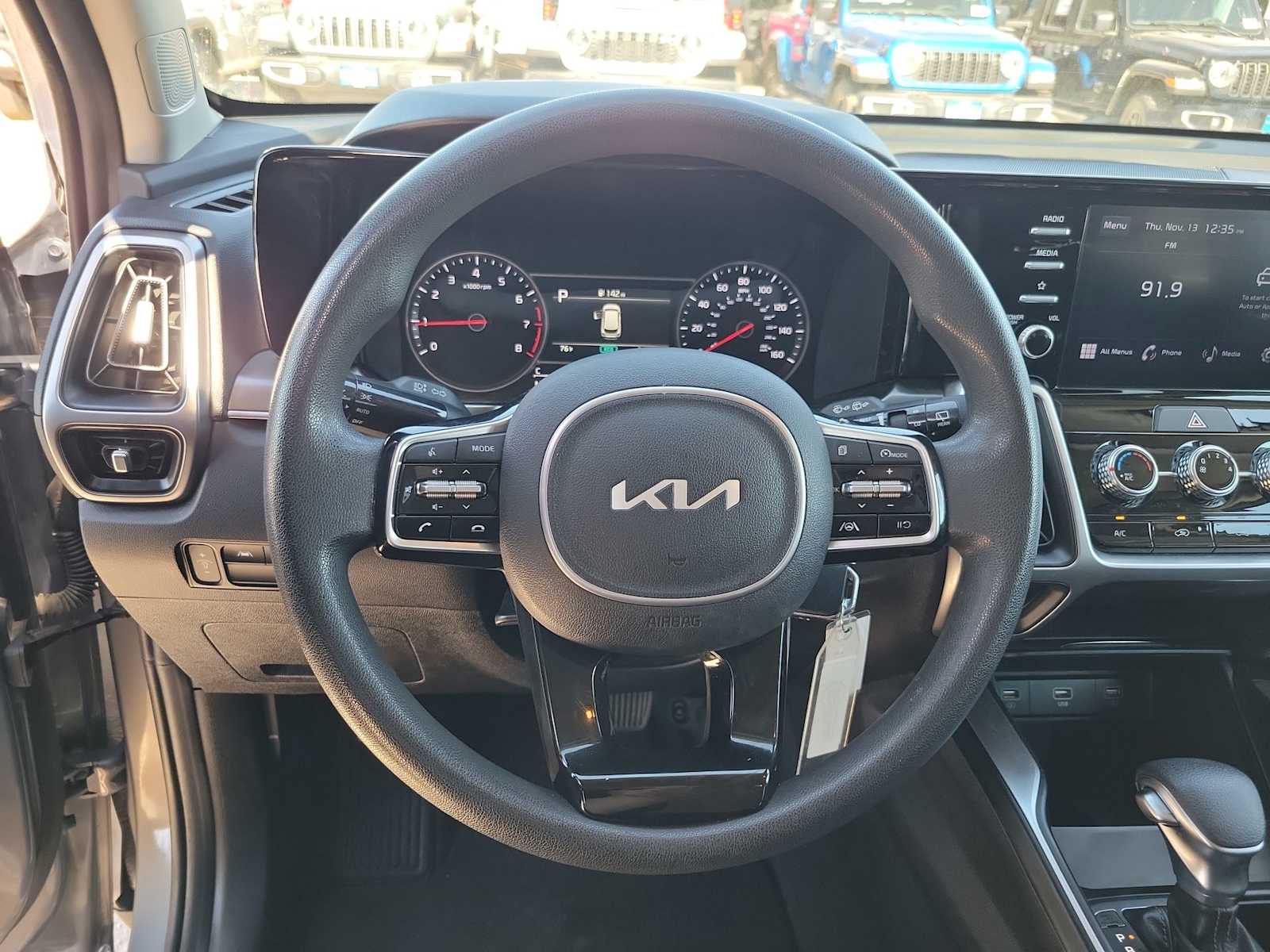 Thumbnail: 2022 Kia Sorento - 15