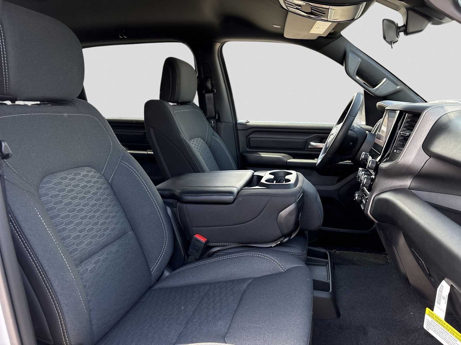 Thumbnail: 2025 RAM 1500 - 10