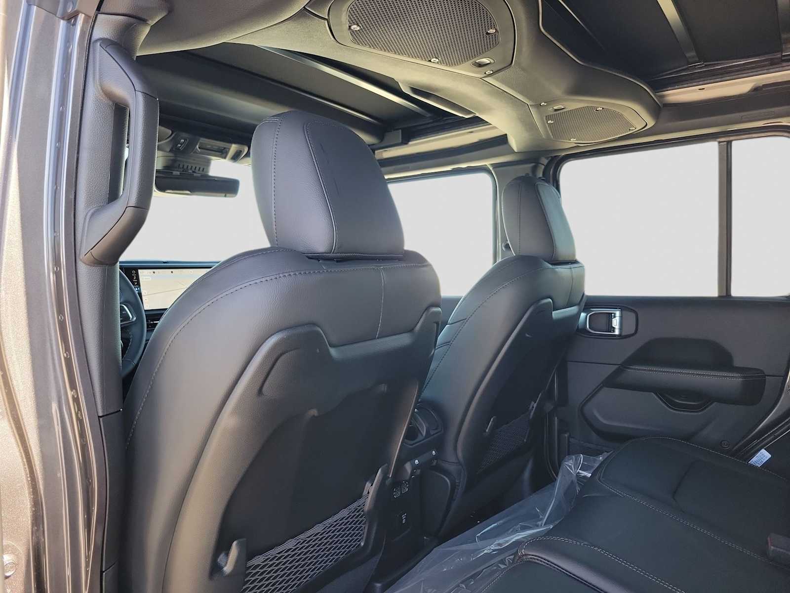 Thumbnail: 2026 Jeep Wrangler - 20