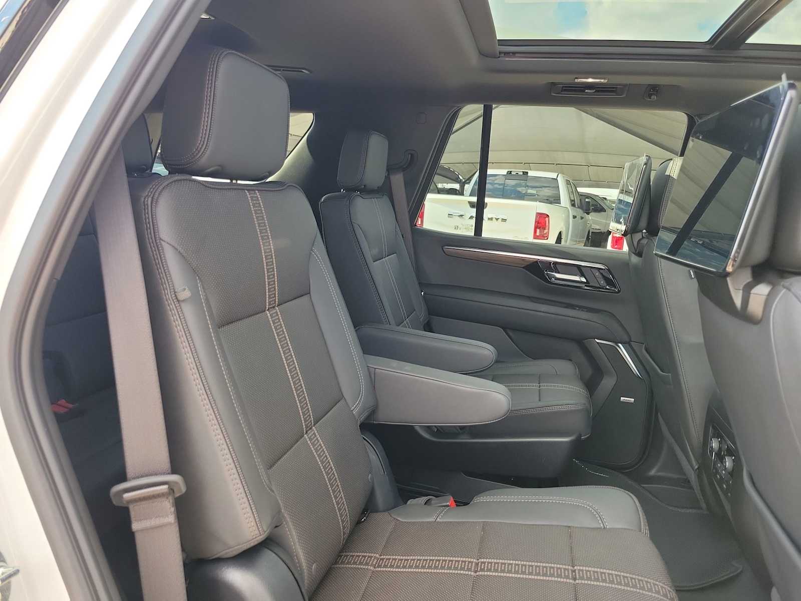 Thumbnail: 2025 Chevrolet Tahoe - 13