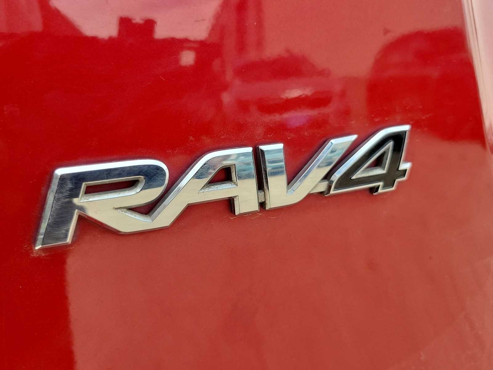 Thumbnail: 2017 Toyota RAV4 - 11