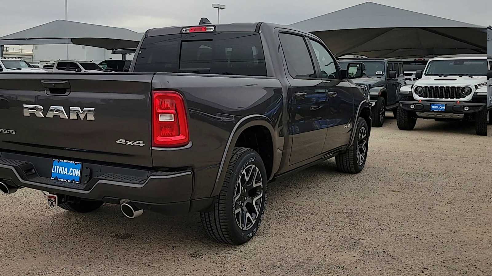 Thumbnail: 2026 RAM 1500 - 9