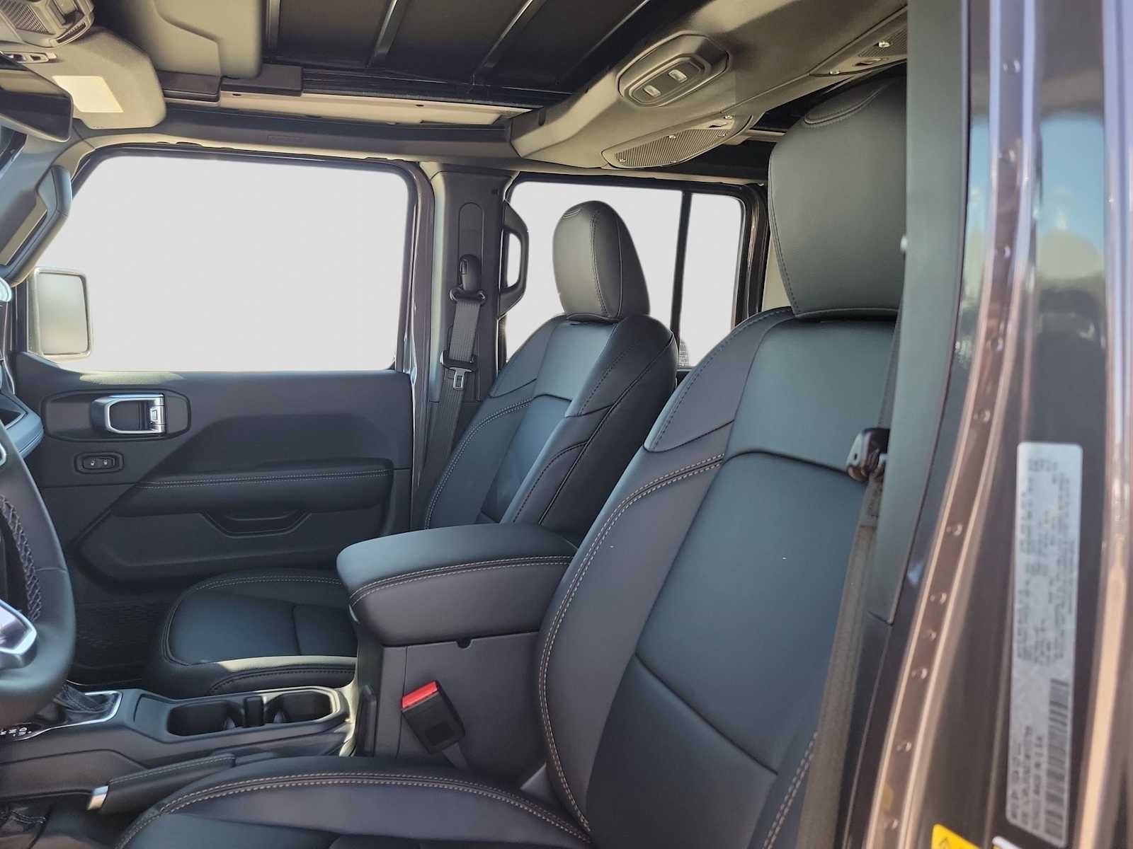 Thumbnail: 2026 Jeep Wrangler - 19