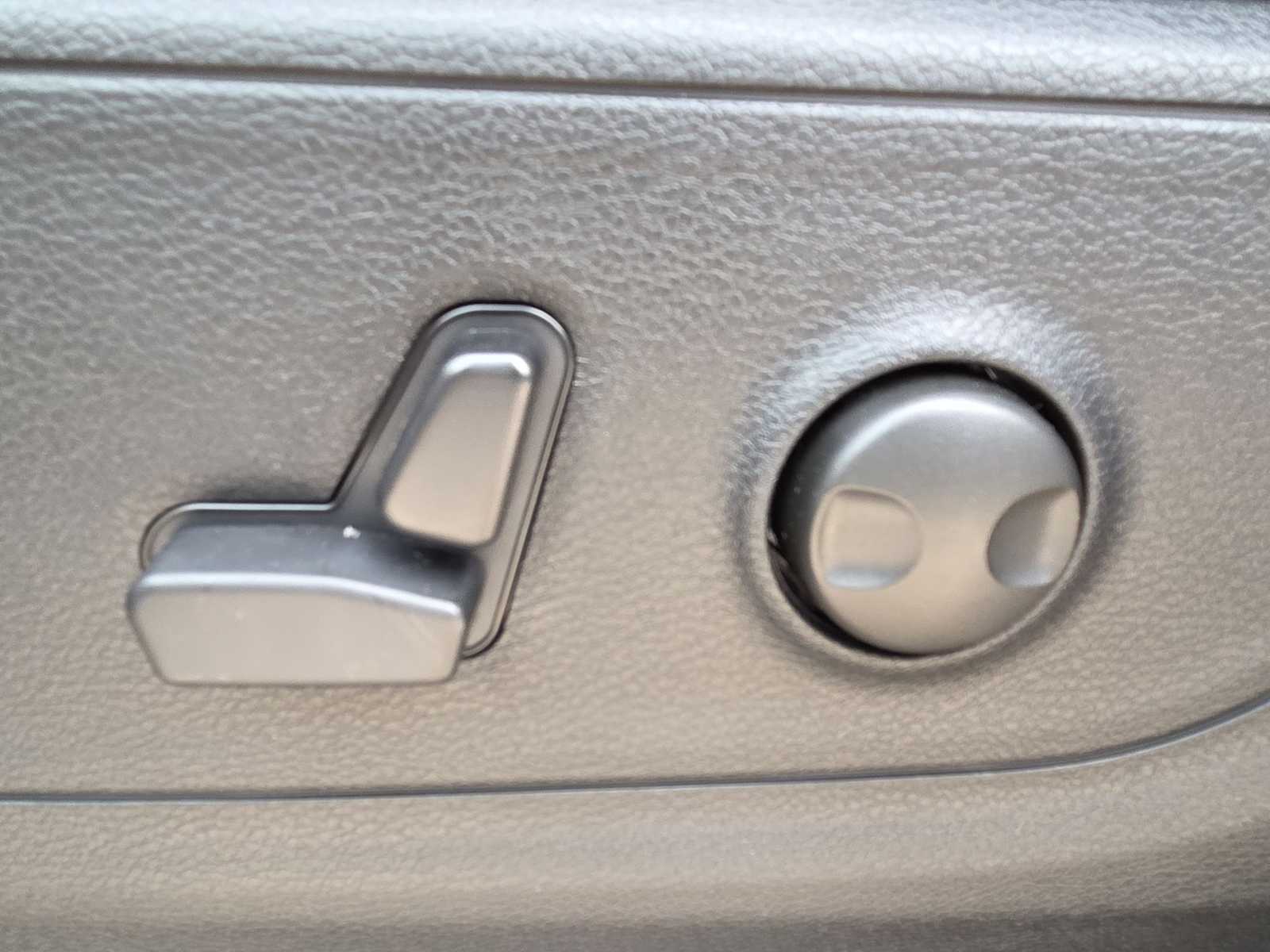 Thumbnail: 2026 RAM 1500 - 22