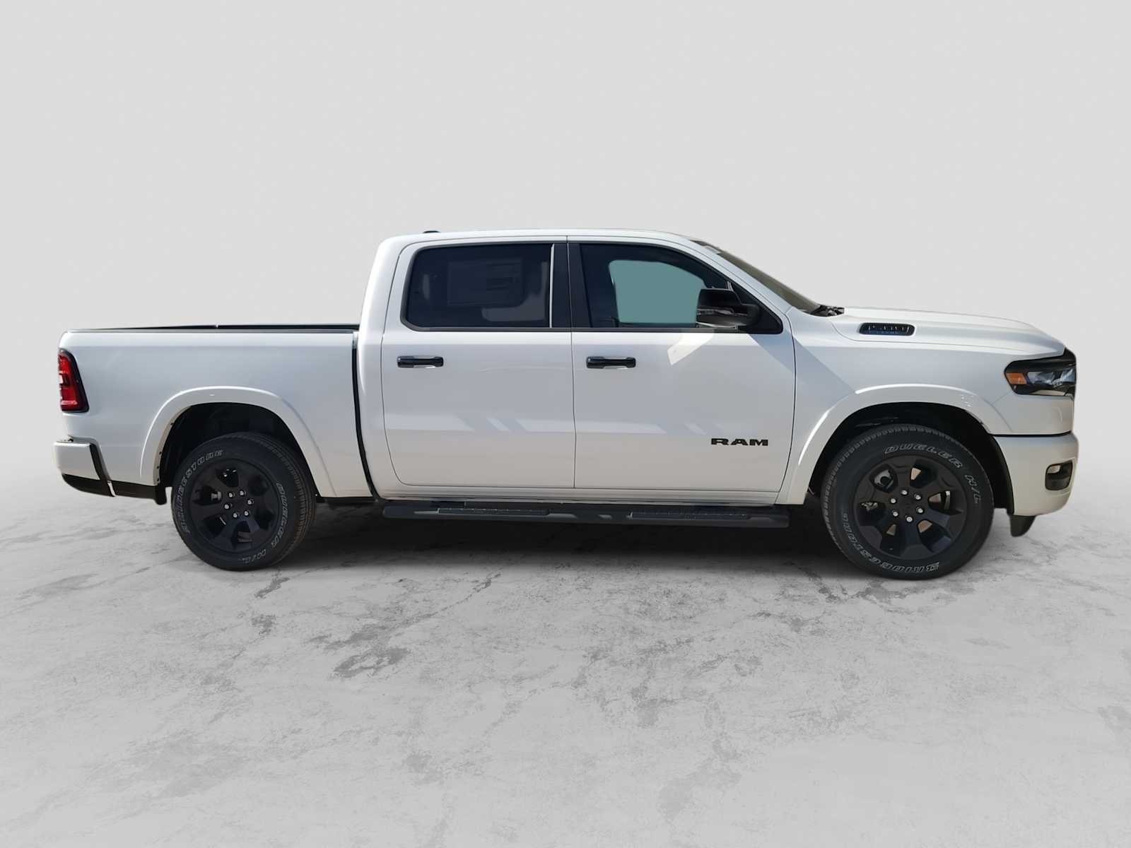 Thumbnail: 2026 RAM 1500 - 9