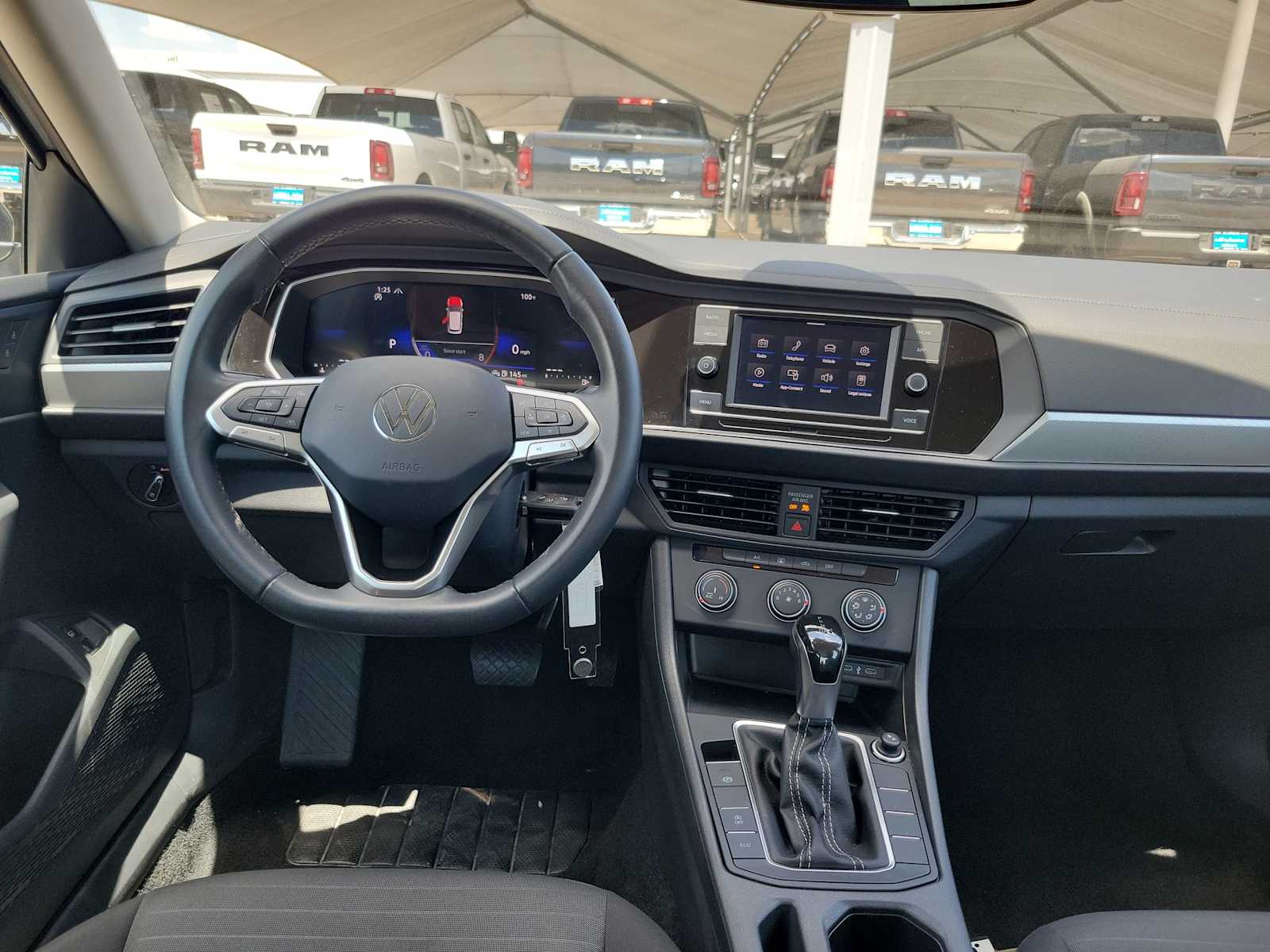 Thumbnail: 2024 Volkswagen Jetta - 10