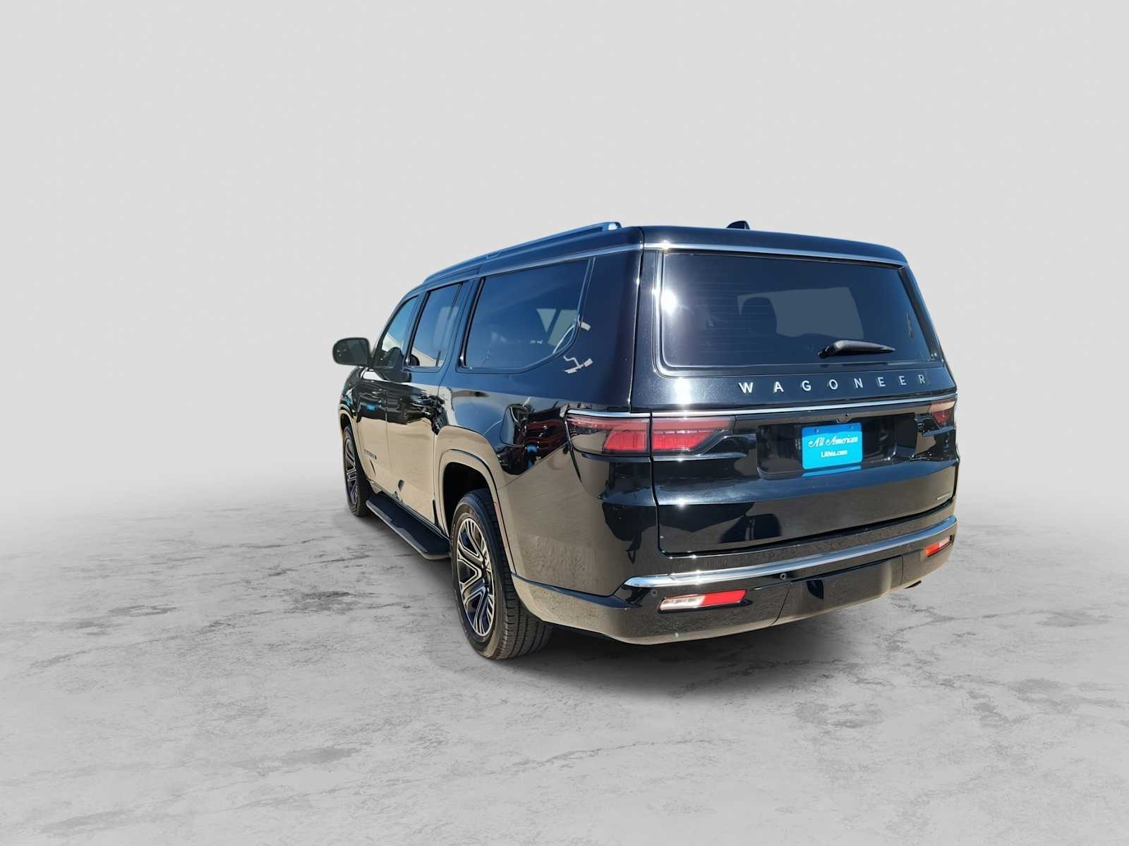 Thumbnail: 2024 Jeep Wagoneer - 6