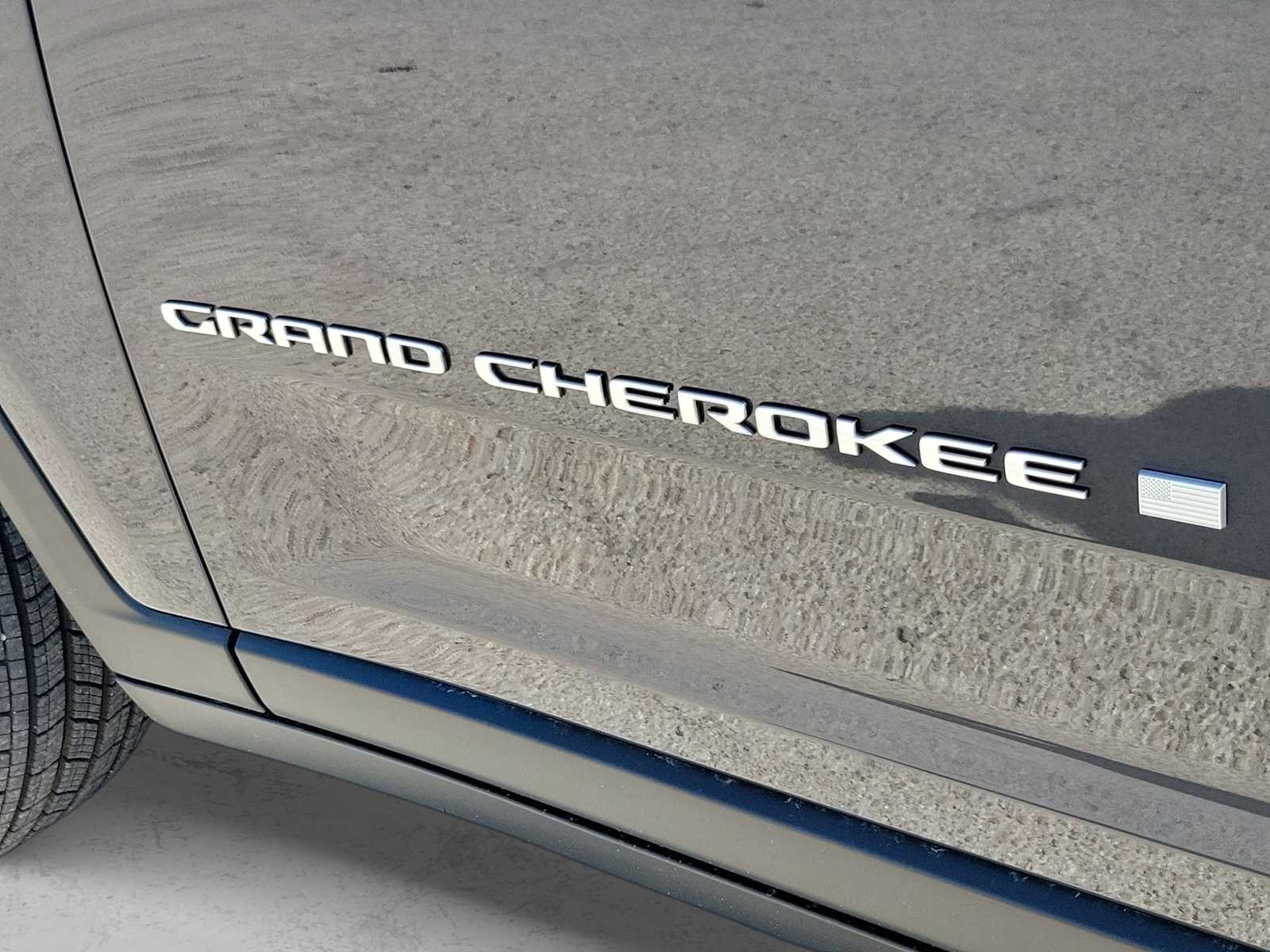 Thumbnail: 2026 Jeep Grand Cherokee - 11