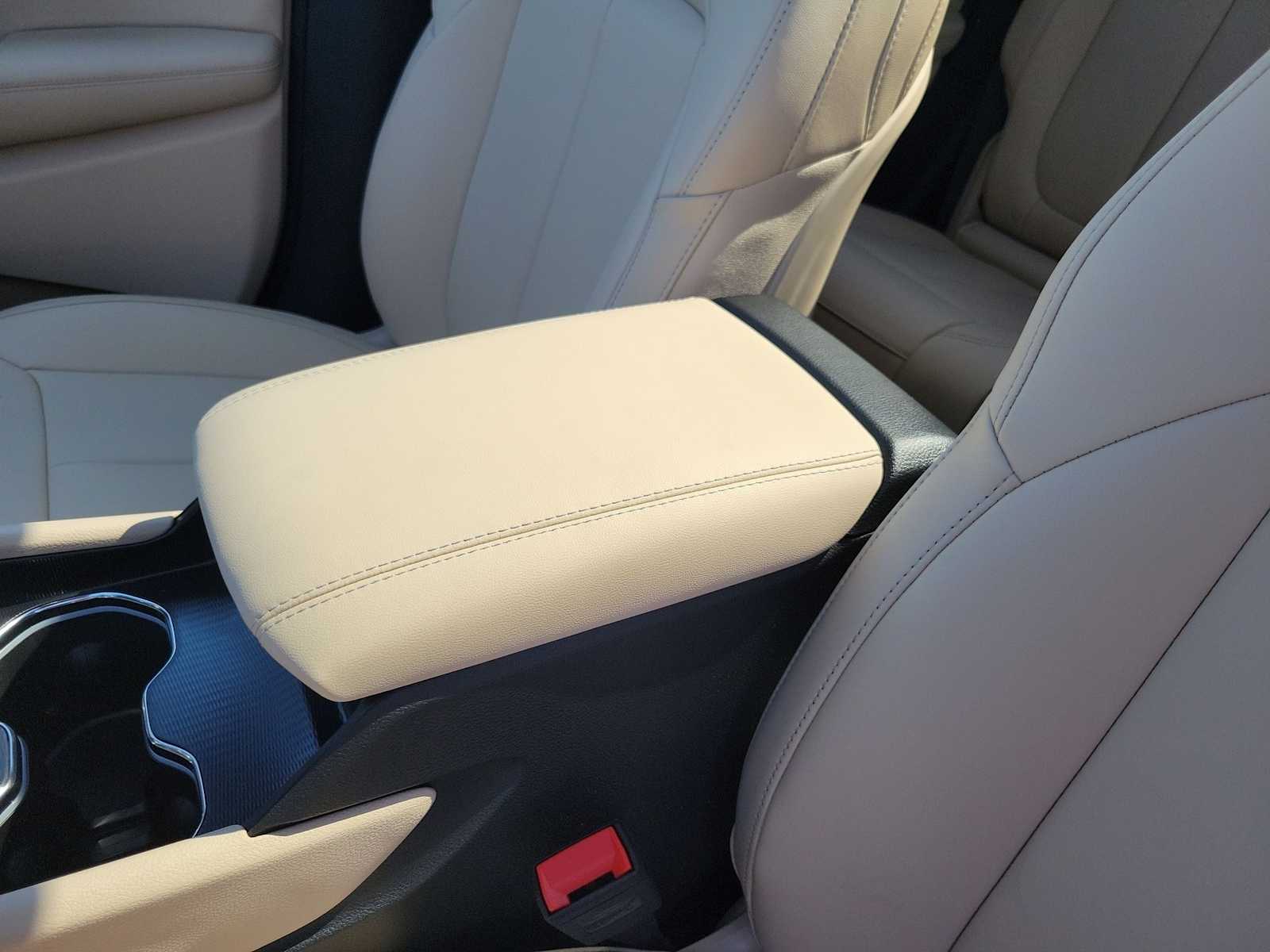 Thumbnail: 2025 Jeep Grand Cherokee - 16