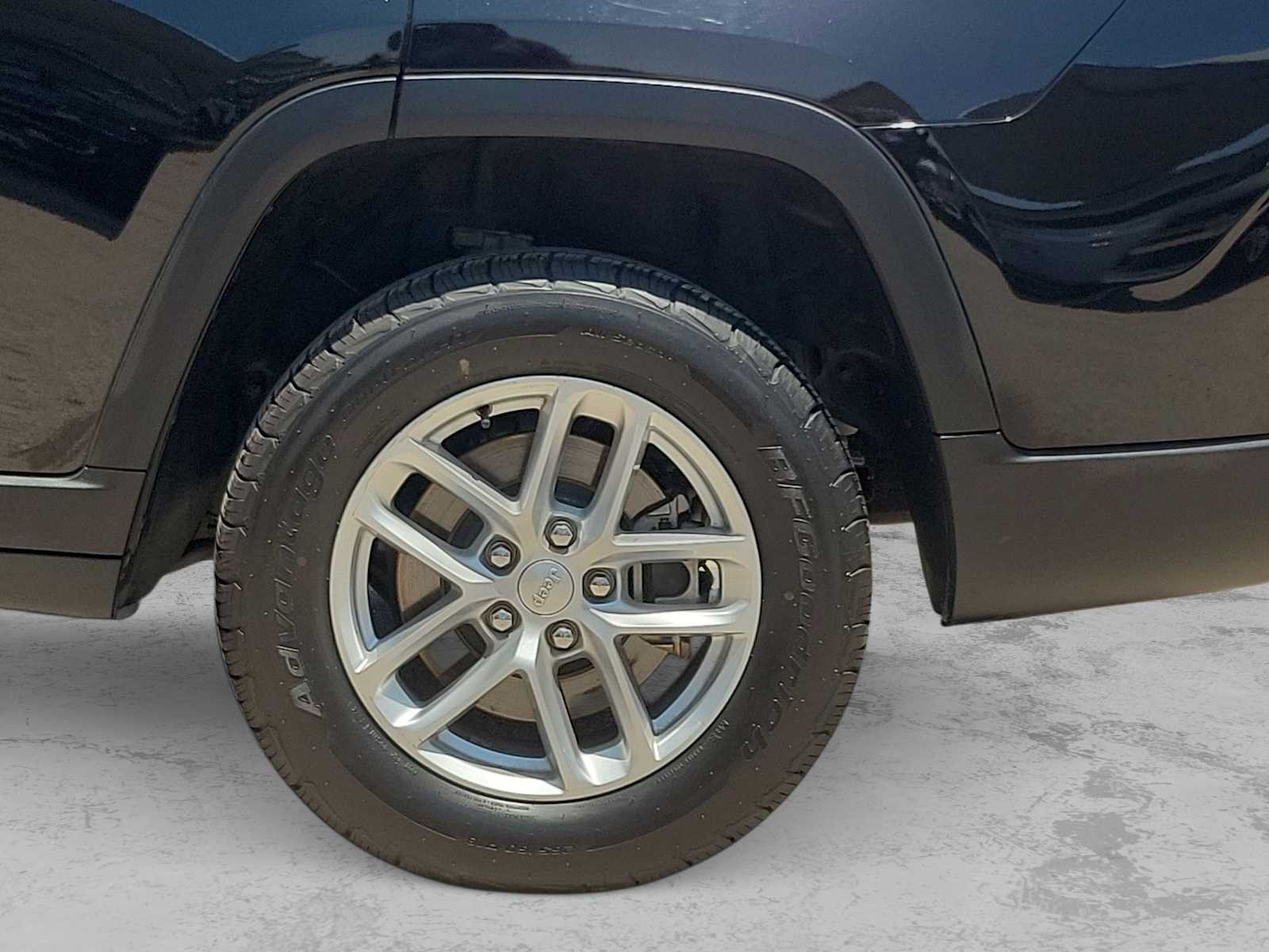 Thumbnail: 2024 Jeep Grand Cherokee L - 12