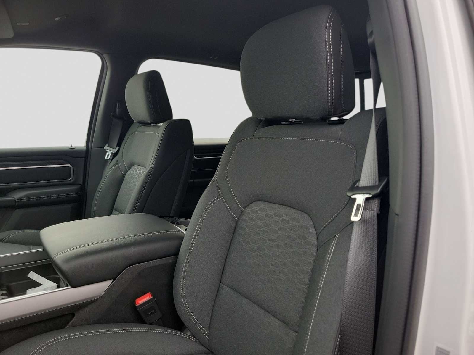 Thumbnail: 2026 RAM 1500 - 7