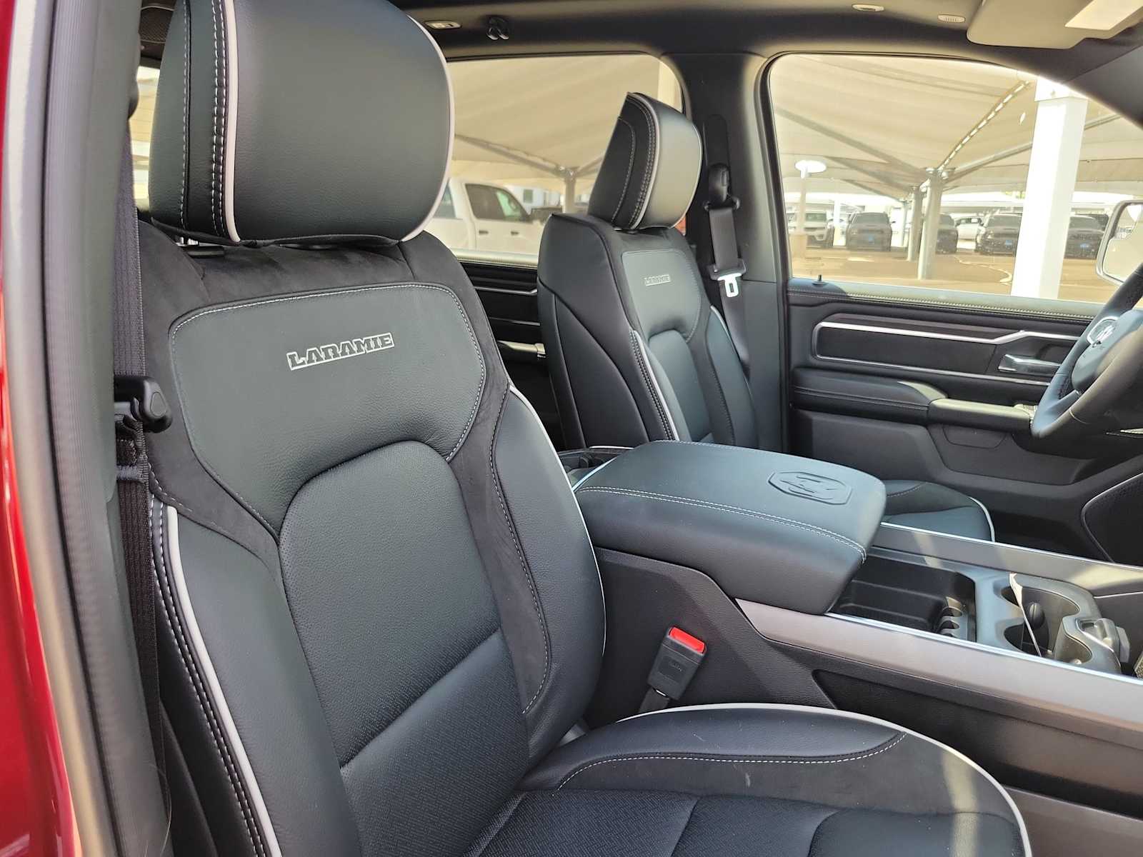 2025 RAM 1500 Laramie 14