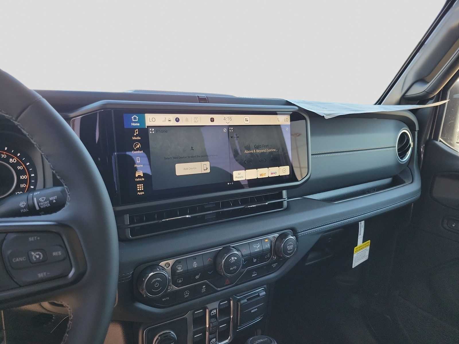 Thumbnail: 2026 Jeep Gladiator - 16