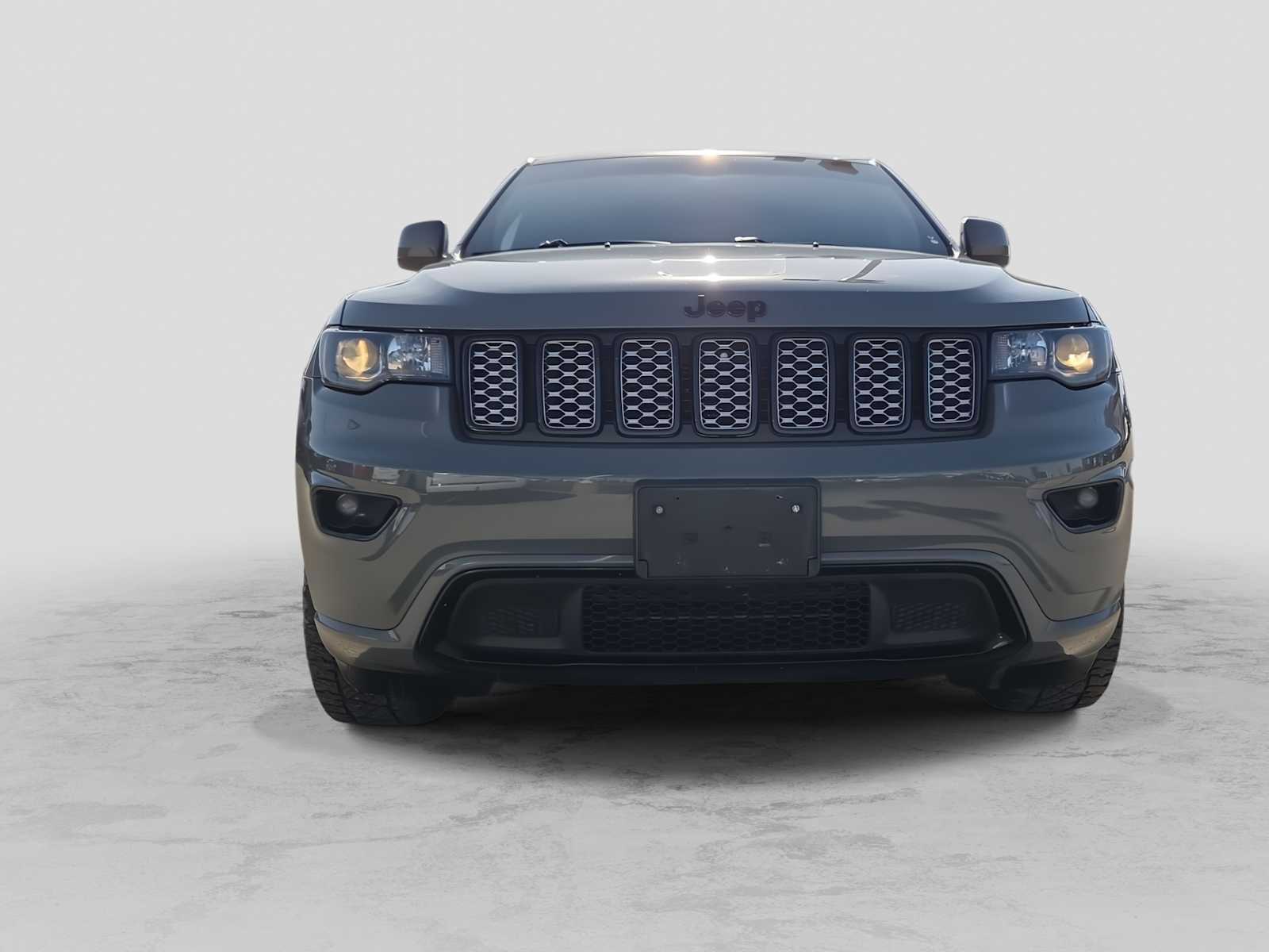 Thumbnail: 2019 Jeep Grand Cherokee - 5