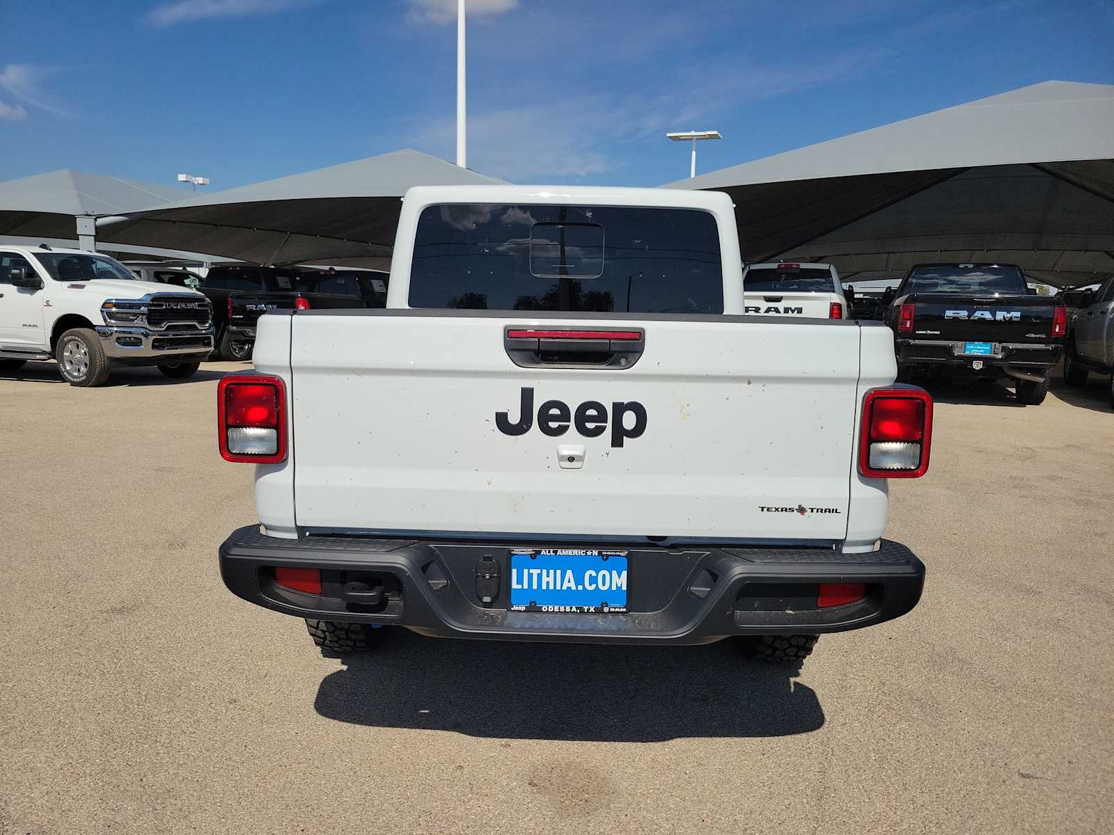 Thumbnail: 2025 Jeep Gladiator - 5