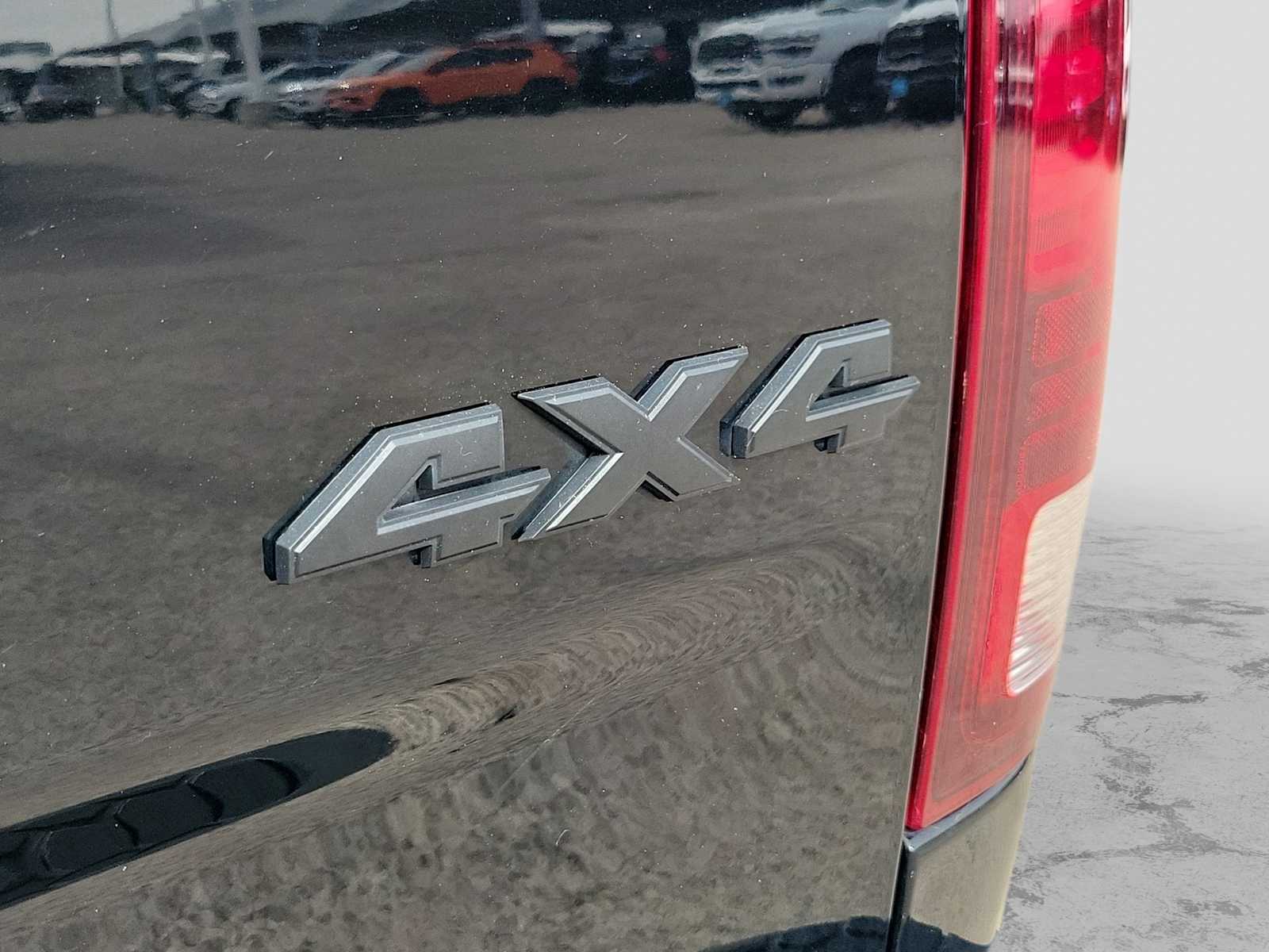 Thumbnail: 2024 RAM 1500 Classic - 11